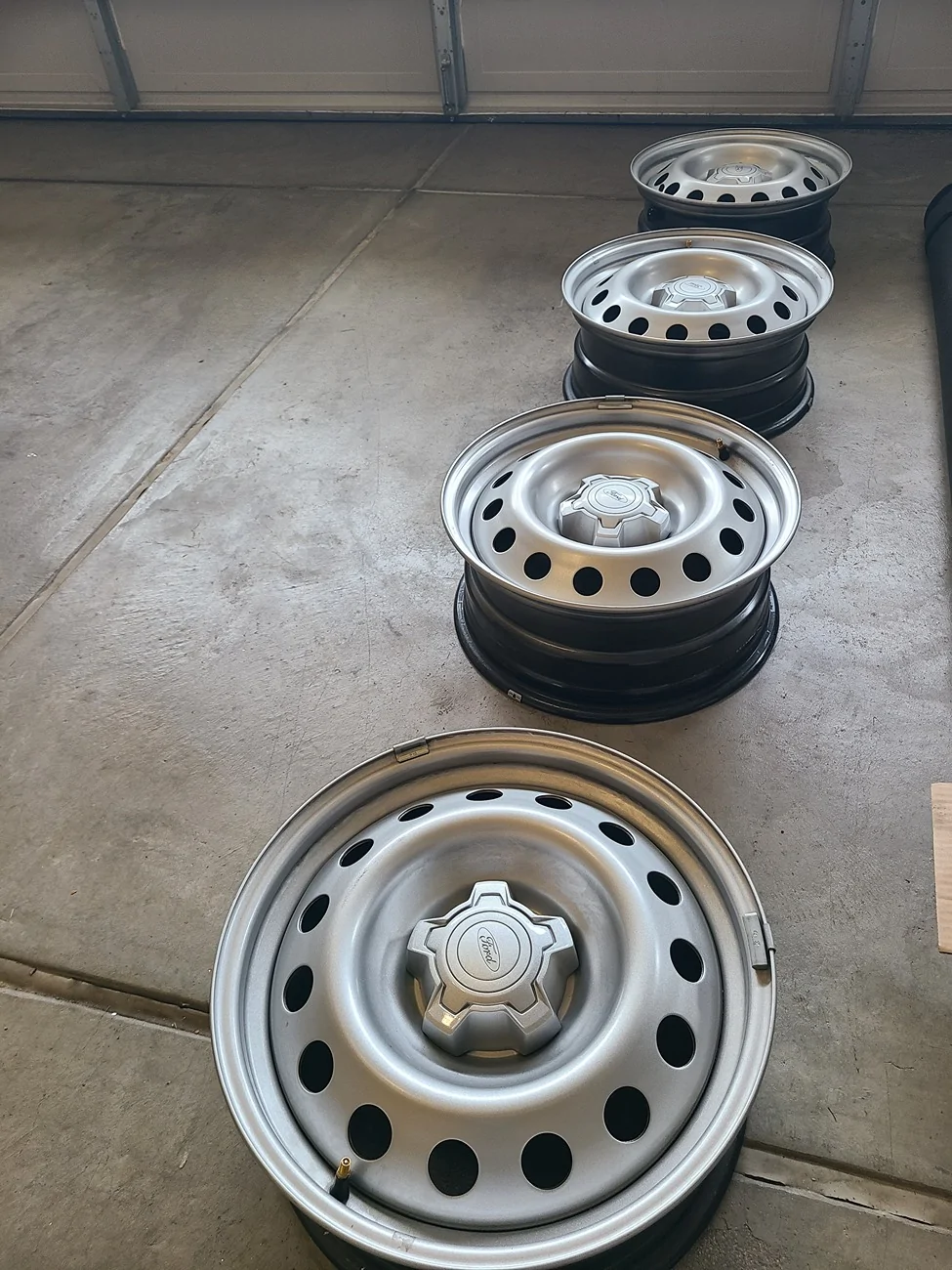Xl rims, Truxport Tonneau, Rear lobo springs | MaverickTruckClub - 2022 ...