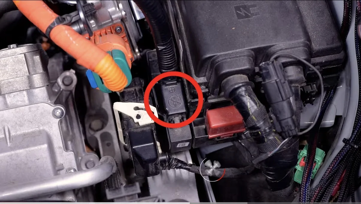 Ford Maverick Hybrid Ditch Light Install Power? IMG_1490