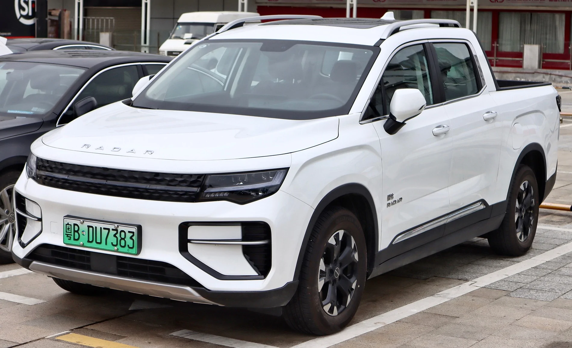 Ford Maverick First Sight! $30k Midsize EV Pickup Prototype 2022_Radar_RD6_(front)