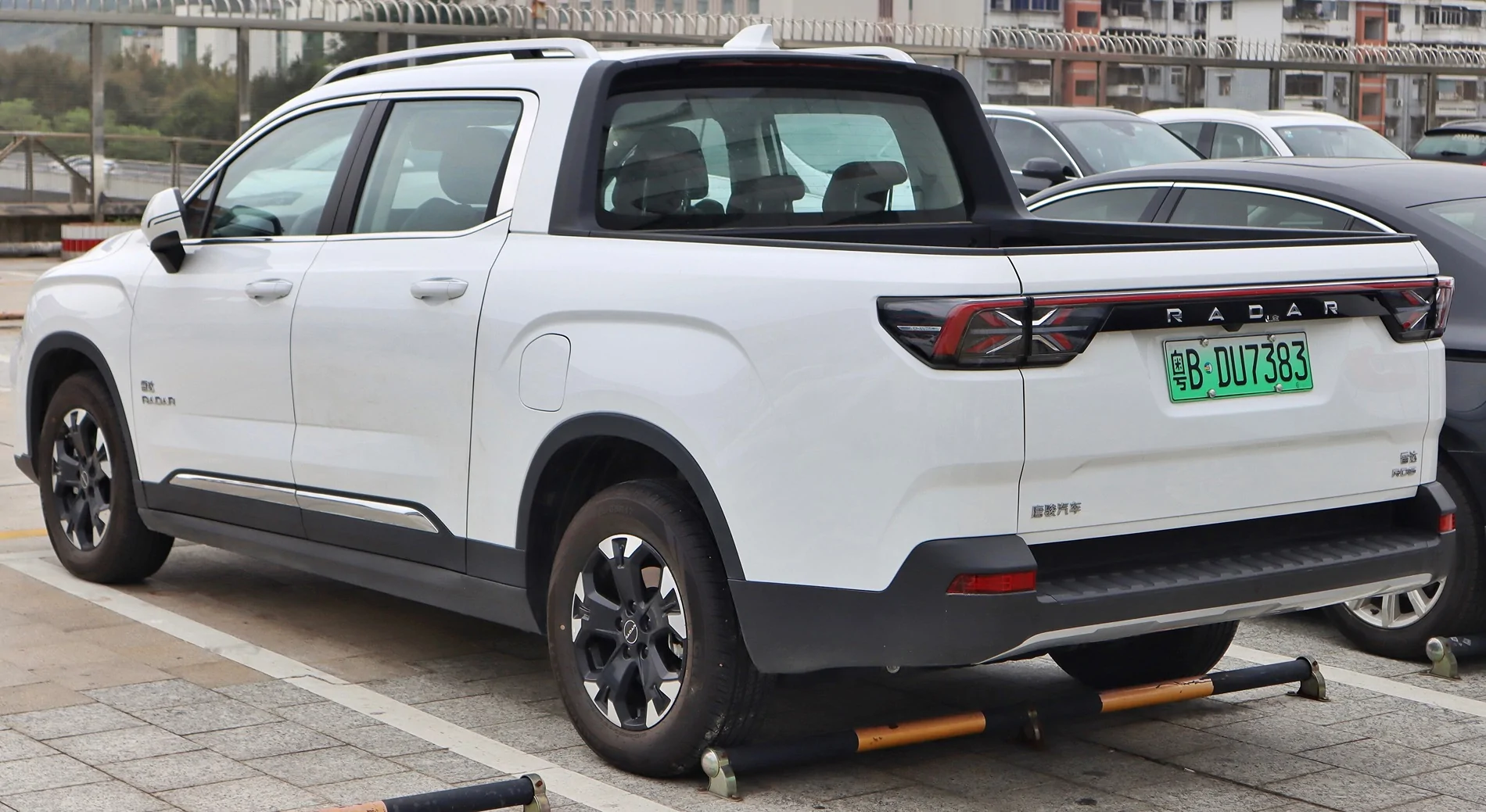 Ford Maverick First Sight! $30k Midsize EV Pickup Prototype 2022_Radar_RD6_(rear)