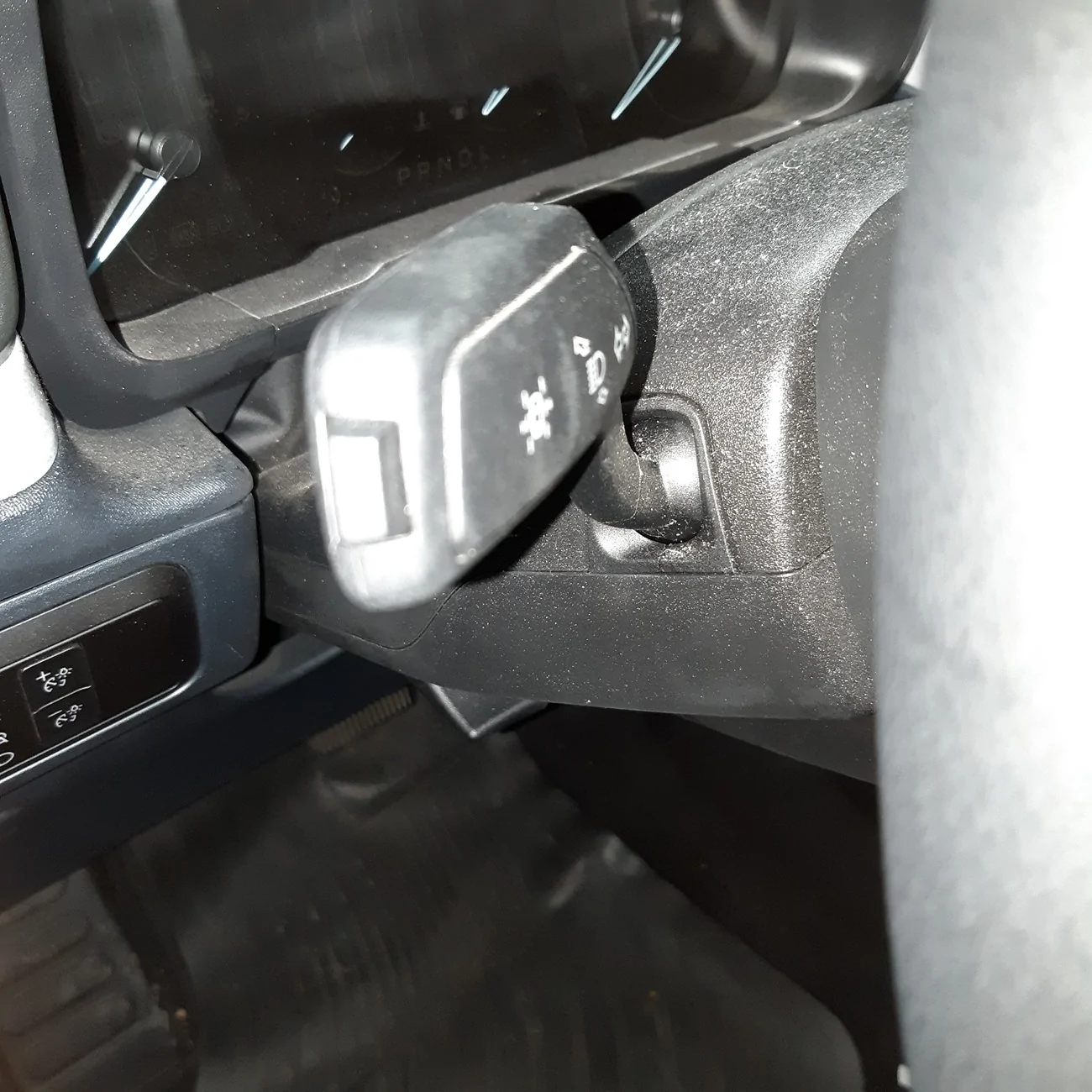Ford Maverick Add lane assist to 2024 Maverick XLT 20260615_082422