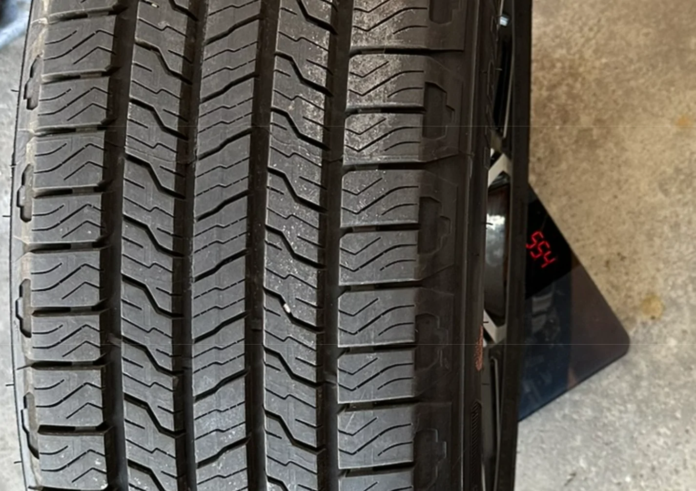Ford Maverick 2025 wheel weight and wheel and tire weight (factory) wheel-weight