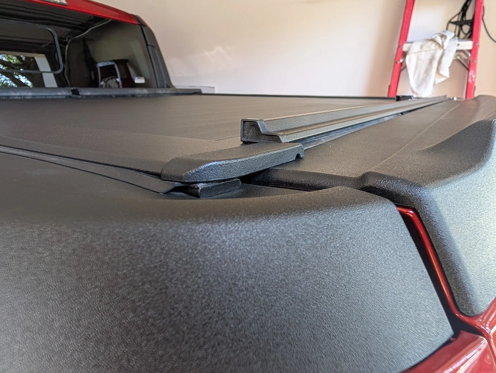 Ford Maverick Roll N Lock Tonneau & tailgate trim fitment challenge Maverick 7