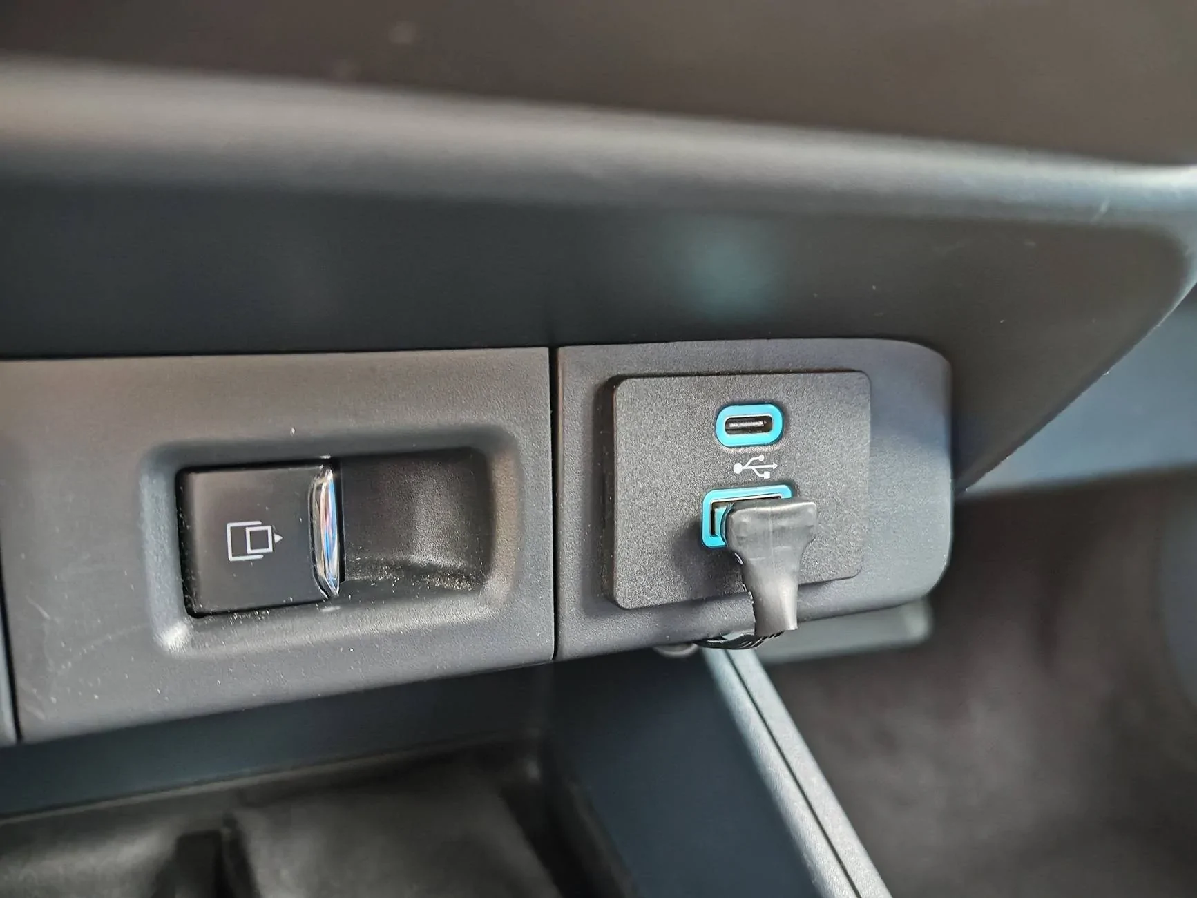 Ford Maverick I got tired of having to replace cables every month due to them being stepped on 1781716506500-oi