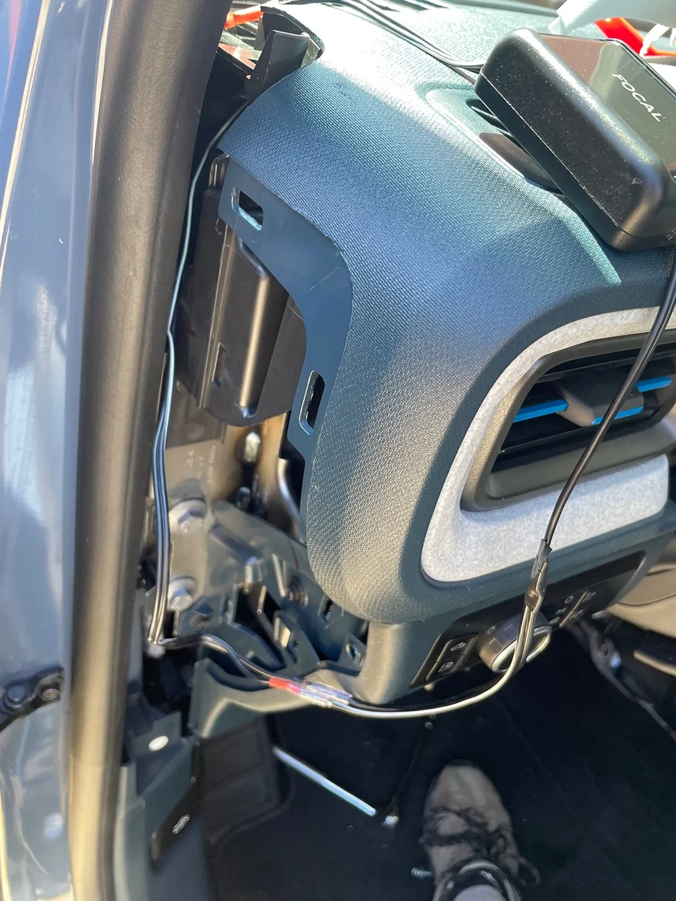 Ford Maverick Kicker Key 200.4 tuning for Hybrid XLT non B&O system IMG_1456