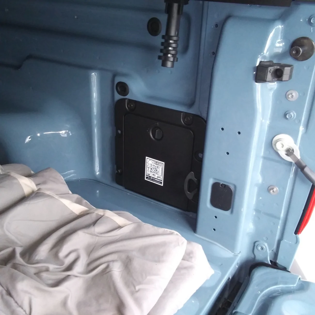 Ford Maverick Has anybody ever had issues with the bed storage cubby geting stolen? Rightside Cubby
