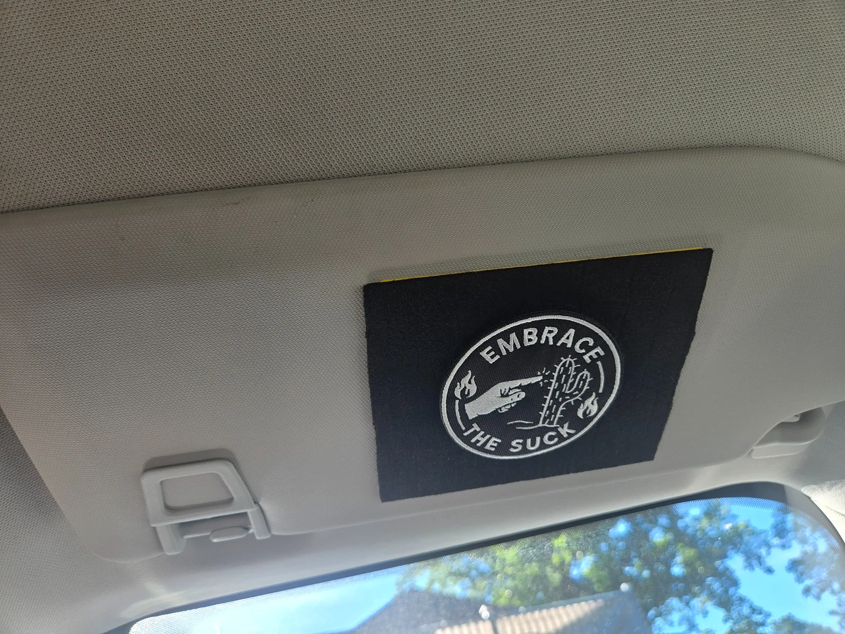 Ford Maverick Visor warning stickers removal 20260625_072202