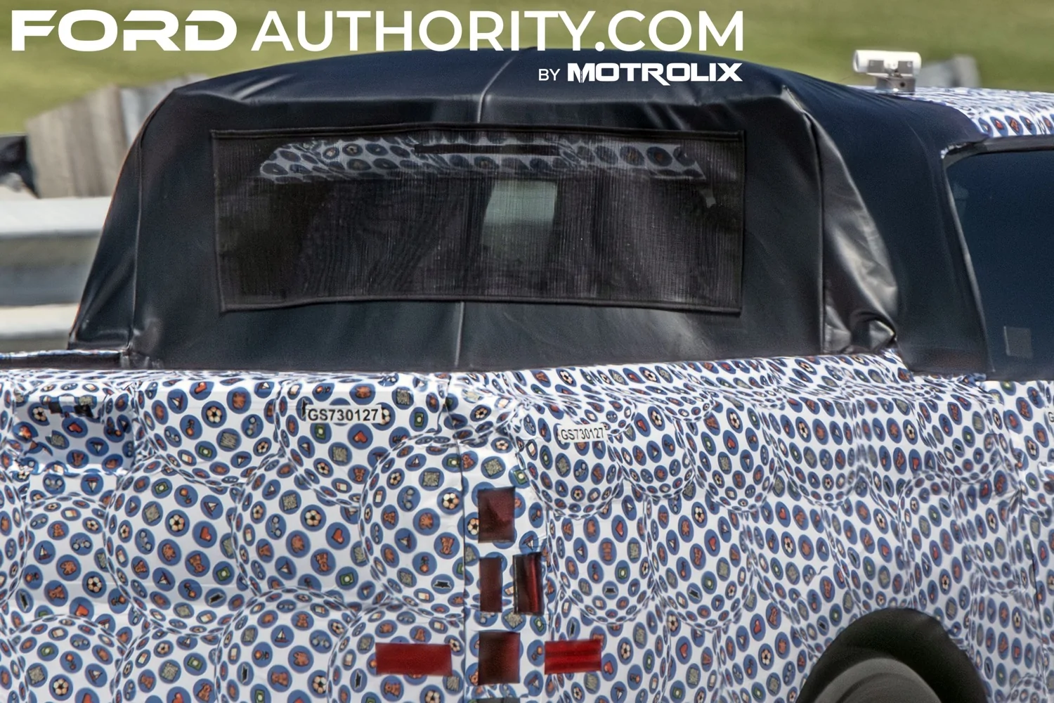 Ford-EV-Pickup-Prototypy-Spy-Shots-July-2026-Exterior-021-rear-window.webp