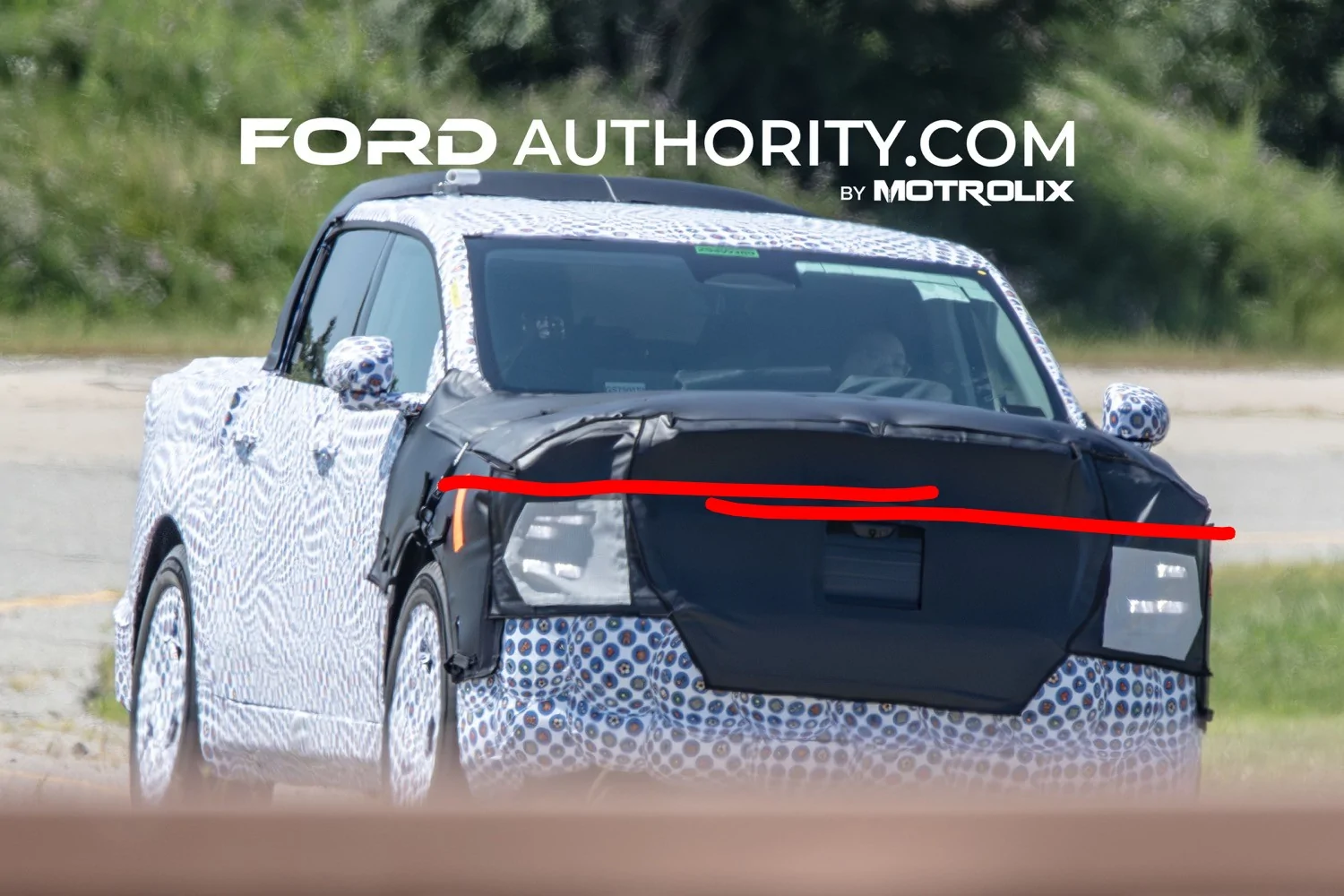 Ford-EV-Pickup-Prototypy-Spy-Shots-July-2026-Exterior-010-front~2.webp