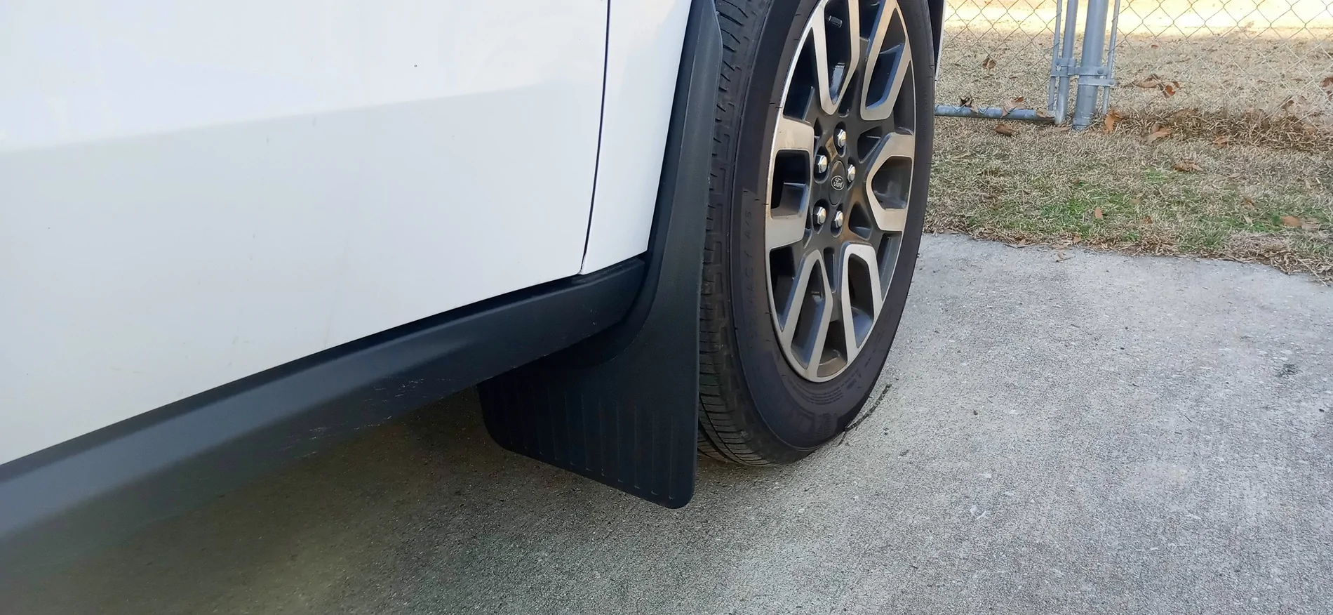 Ford Maverick Did you or will you add mudflaps? 20240218_172259