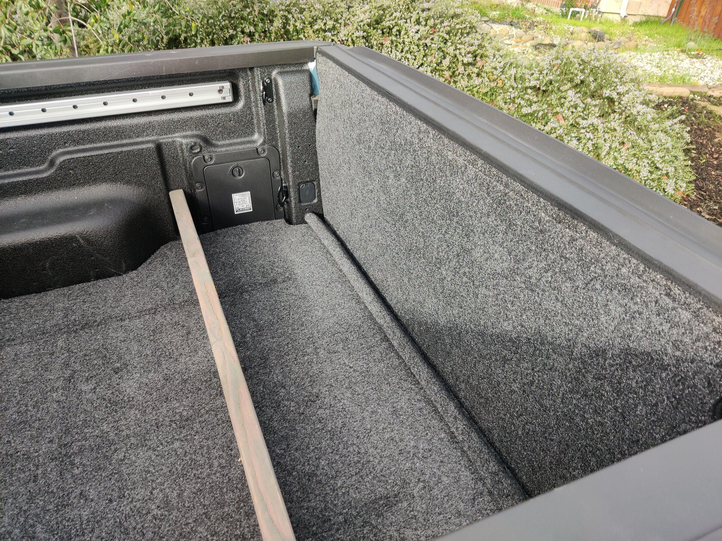 Ford Maverick Bed rug Bedrug3