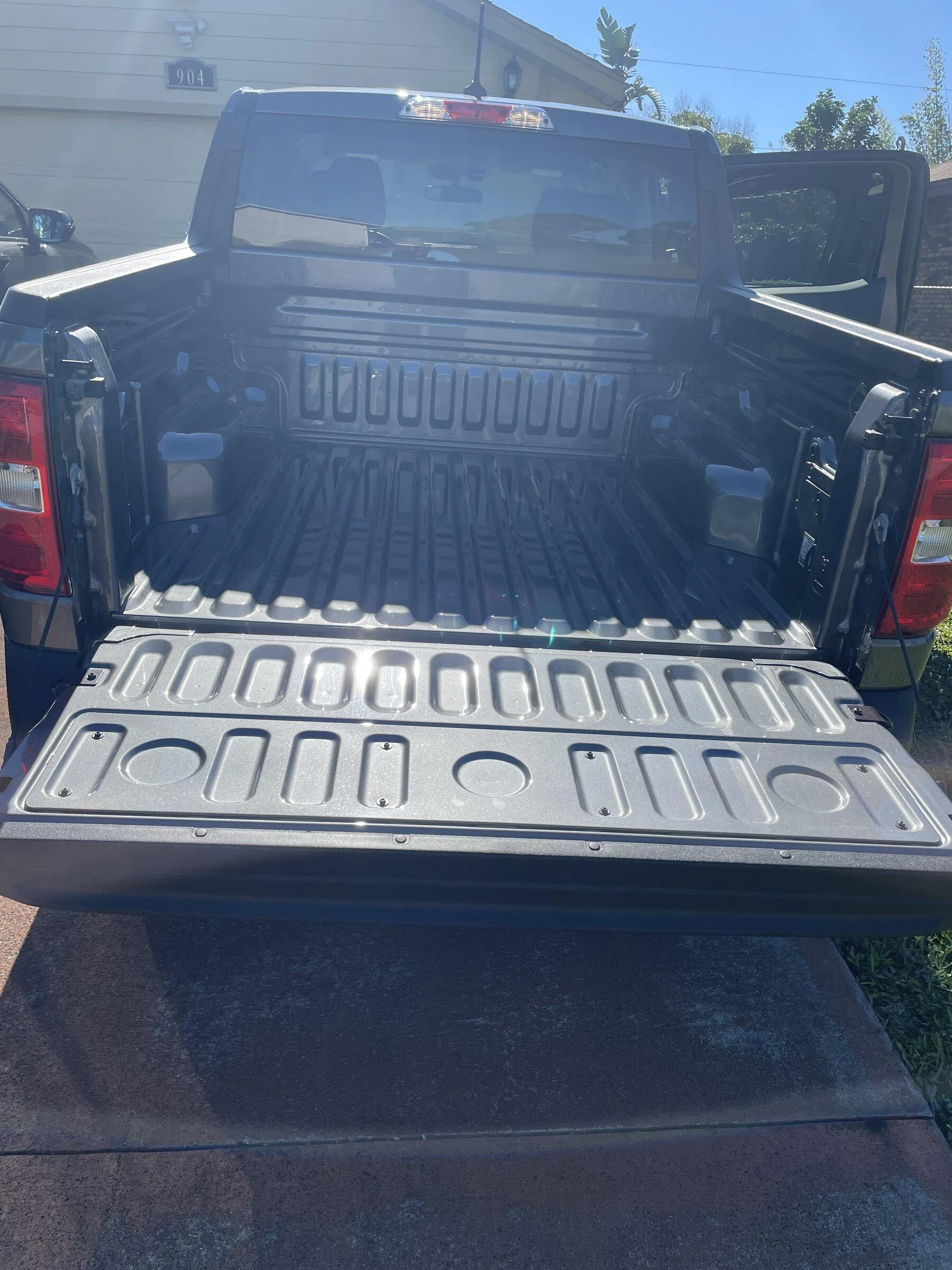 Ford Maverick Picked up my Hybrid XLT carbonized gray Thursday 12/23 09ADC76C-A935-461D-B6AA-04E4D53A0E29