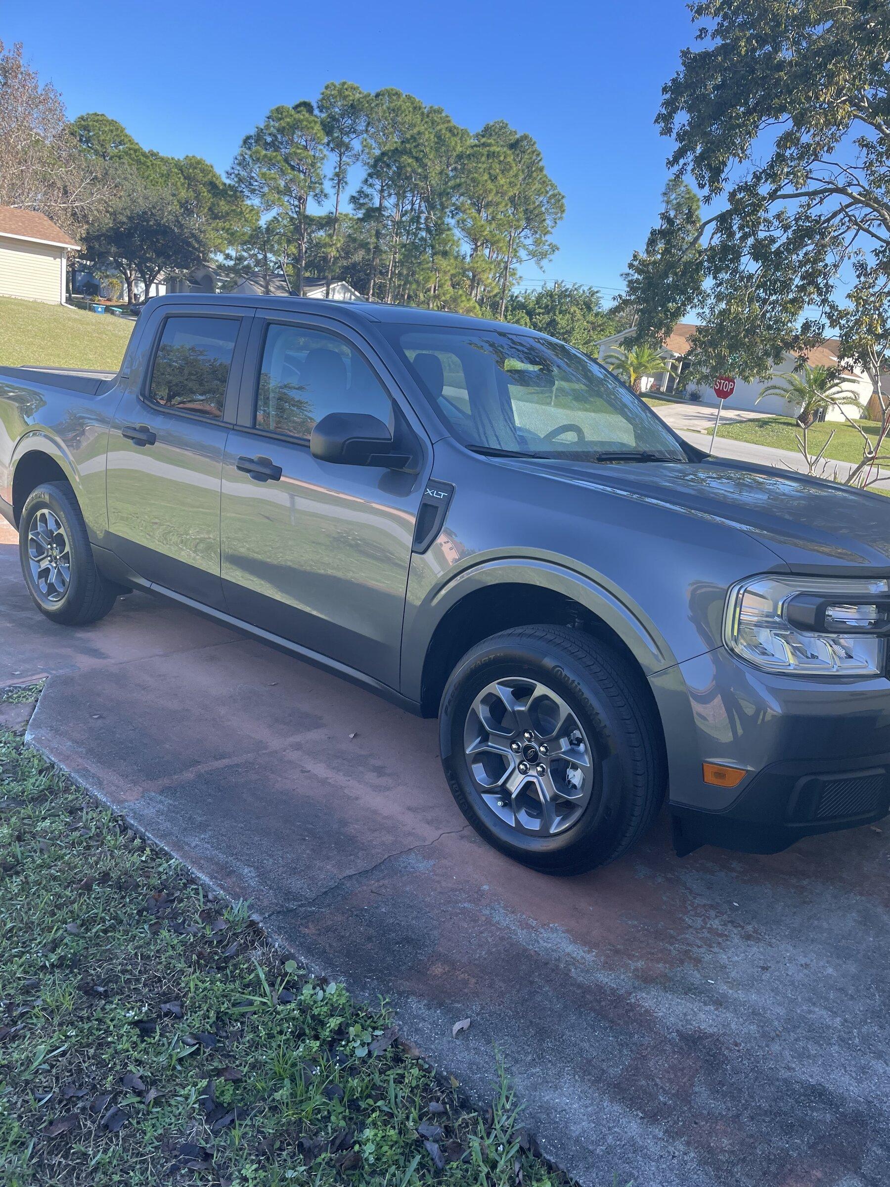 Ford Maverick Picked up my Hybrid XLT carbonized gray Thursday 12/23 7385FC04-2A70-48A1-89D4-4D190445B576