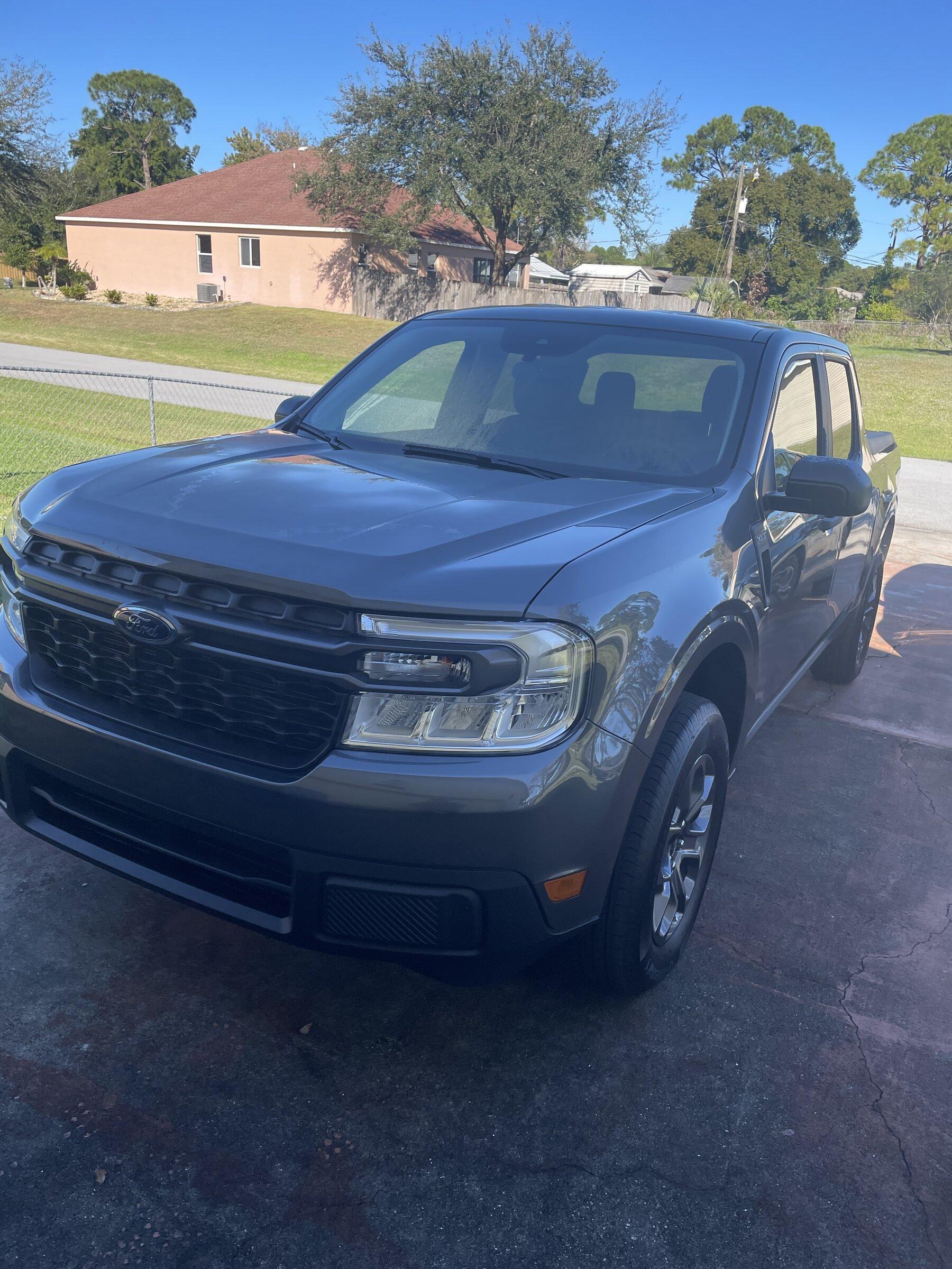 Ford Maverick Picked up my Hybrid XLT carbonized gray Thursday 12/23 424BDA01-2786-4054-A227-687BD3EB80BB