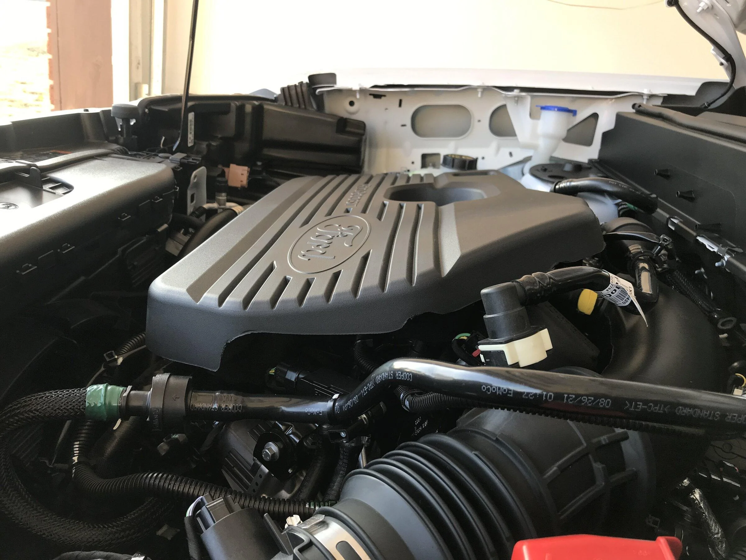 Ford Maverick Engine Cover installed in 2.0L Ecoboost Maverick engine bay (From Escape) EC7A0718-6A7E-48D6-A980-BD7E07EC0771