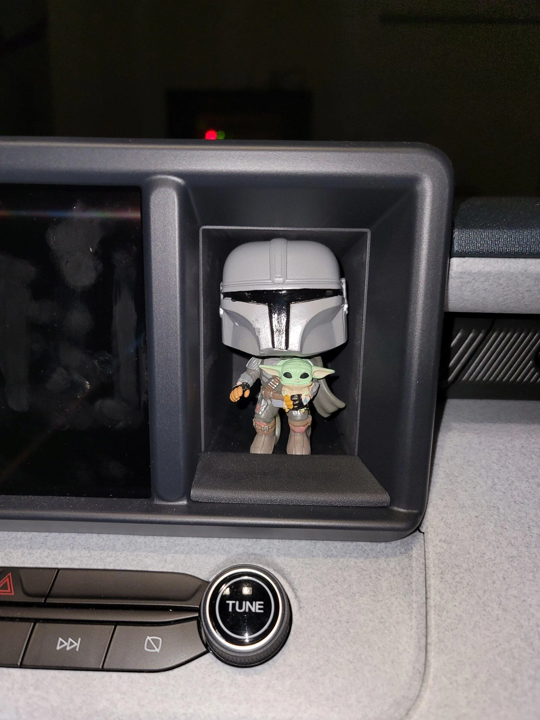 Ford Maverick Dash cubby hole -- what's in yours? 📸 20211227_071232