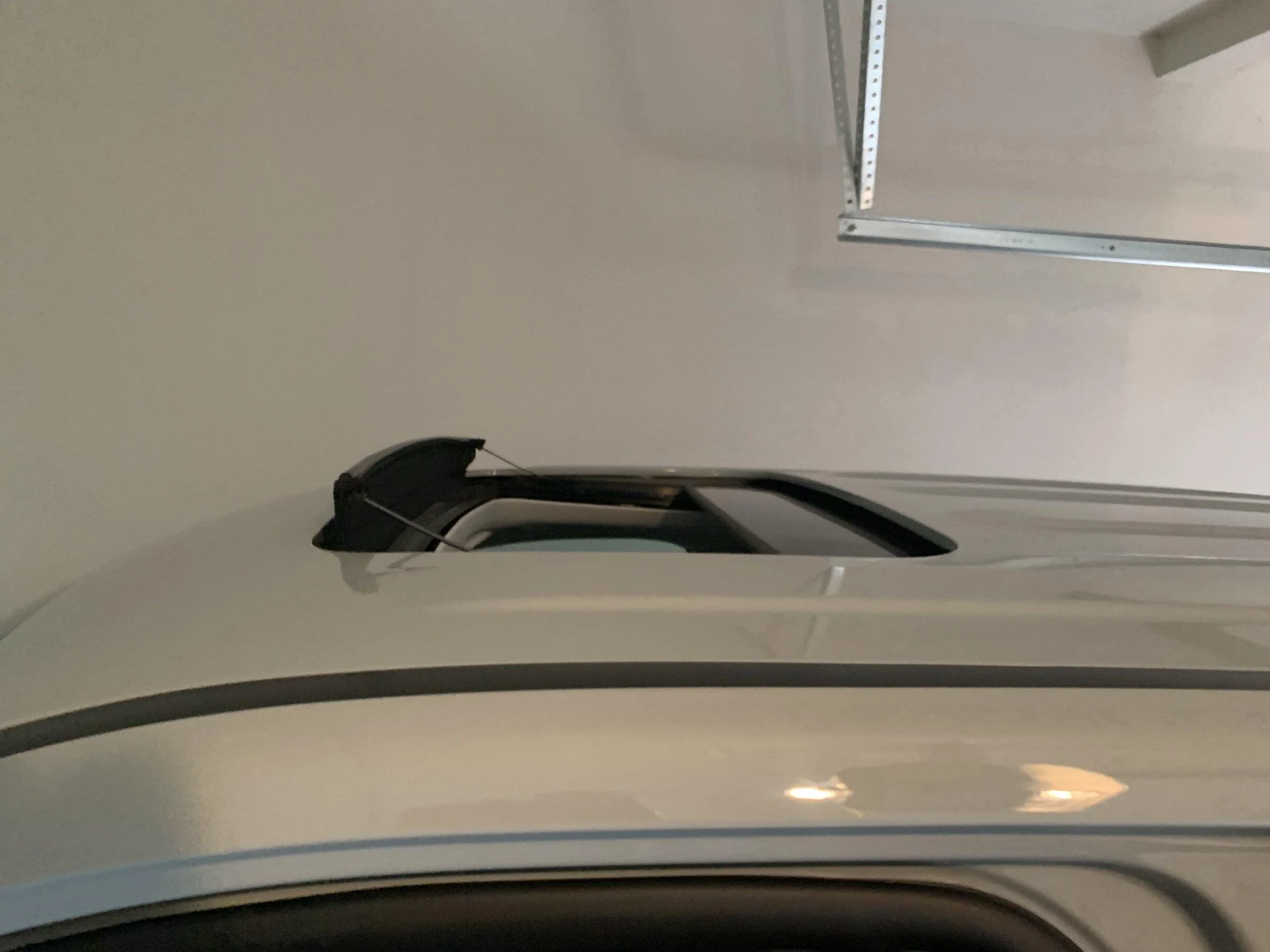Ford Maverick Photos of Vented Moonroof/Sunroof? IMG_0342