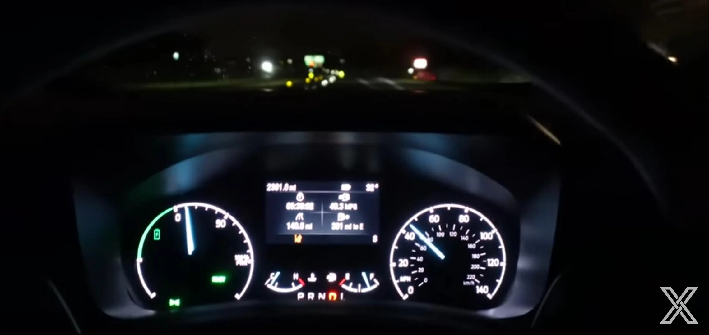 Ford Maverick Interior speed display for XLT hybrid. Screenshot_20211228-170549_YouTu