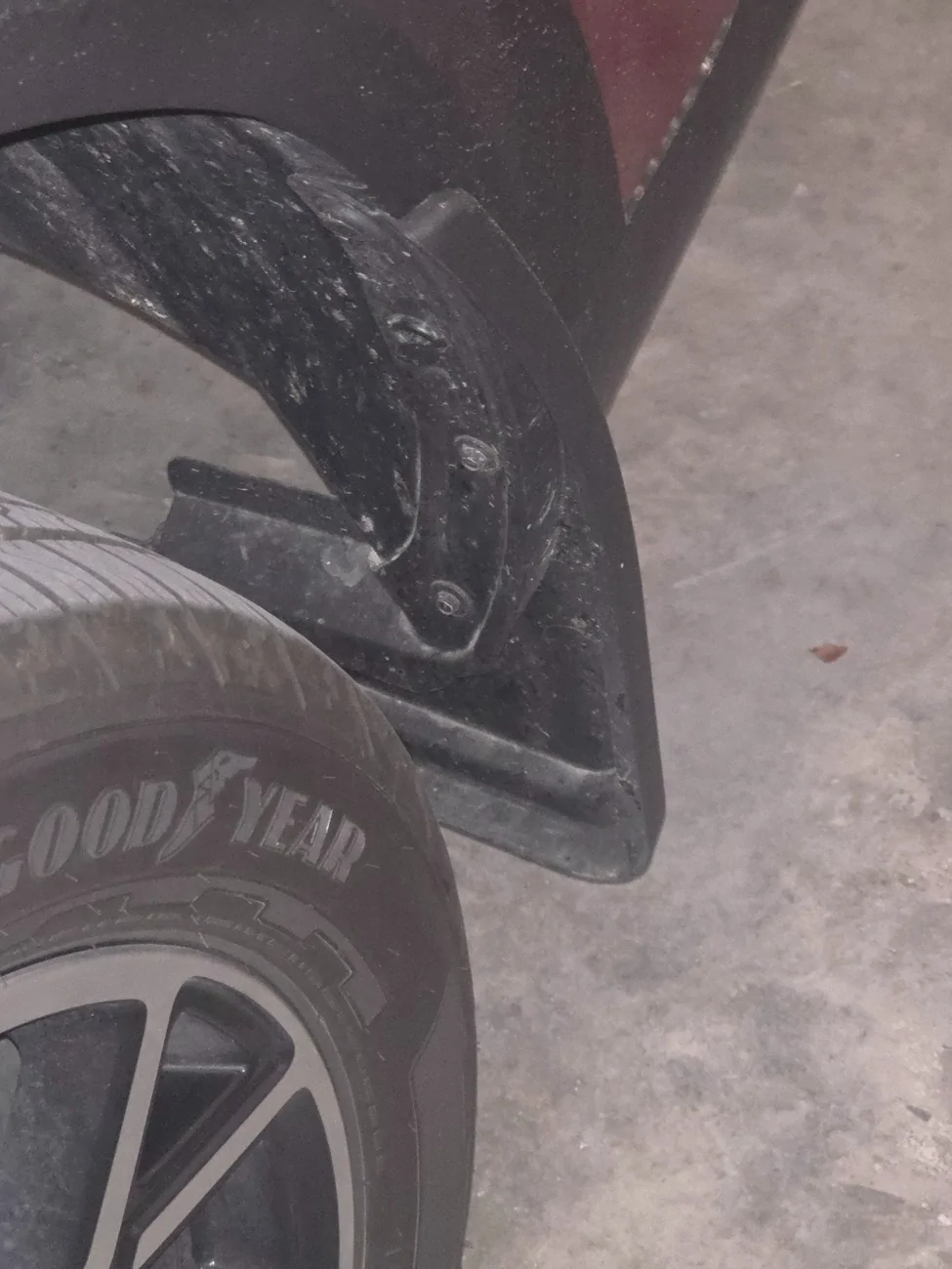 Ford Maverick Did you or will you add mudflaps? 20260711_090312