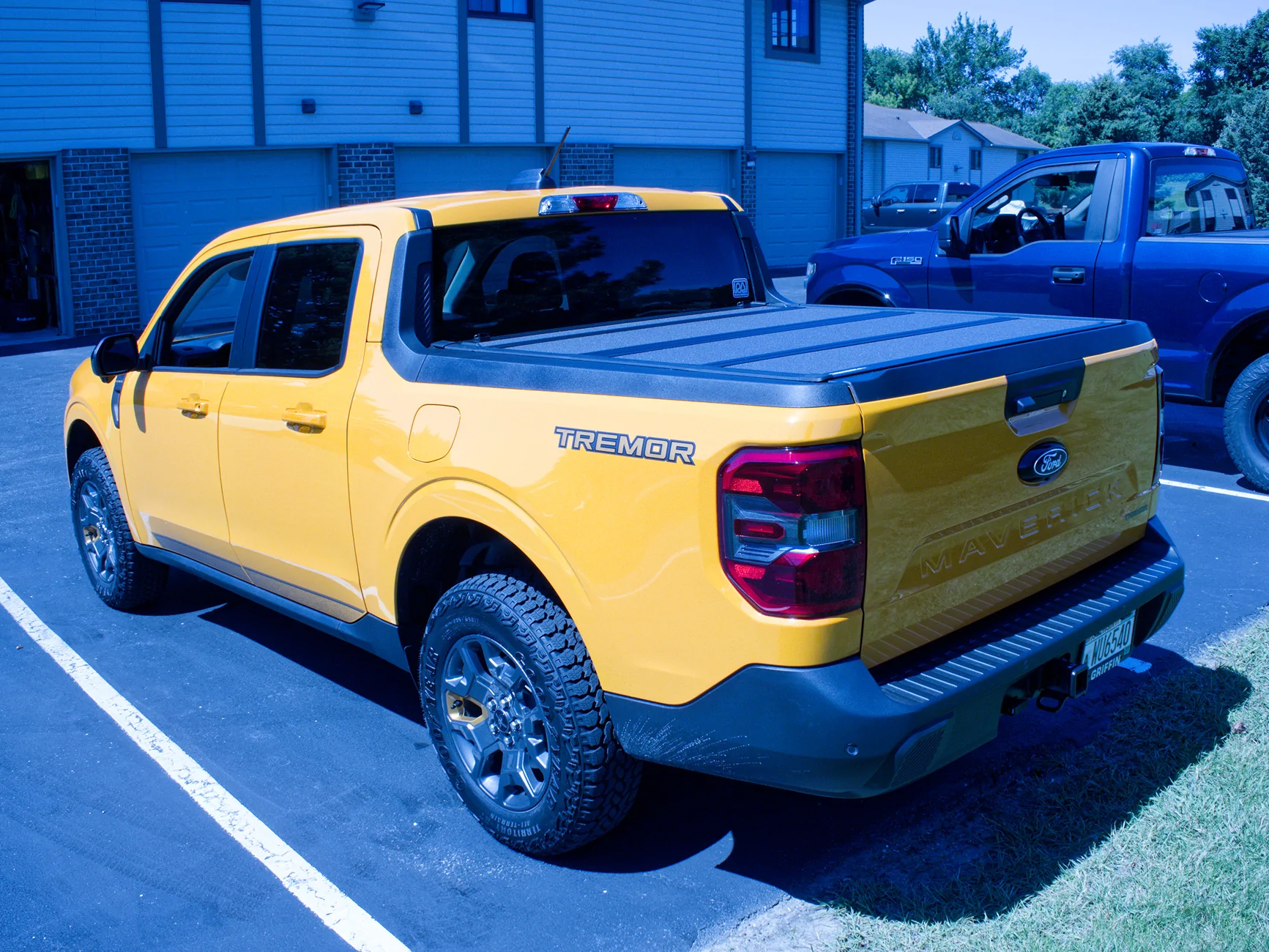 Ford Maverick Hard Bed Covers for Maverick P7070002_DxO
