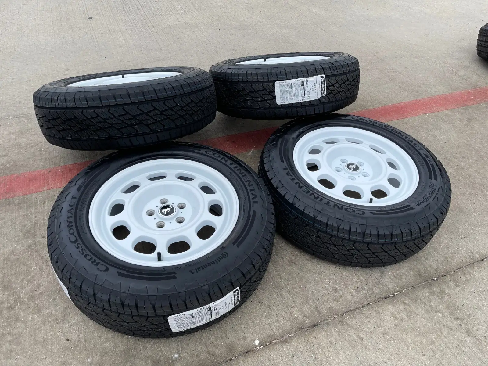Ford Maverick Need advice on making vintage looking style 1783982771833-di