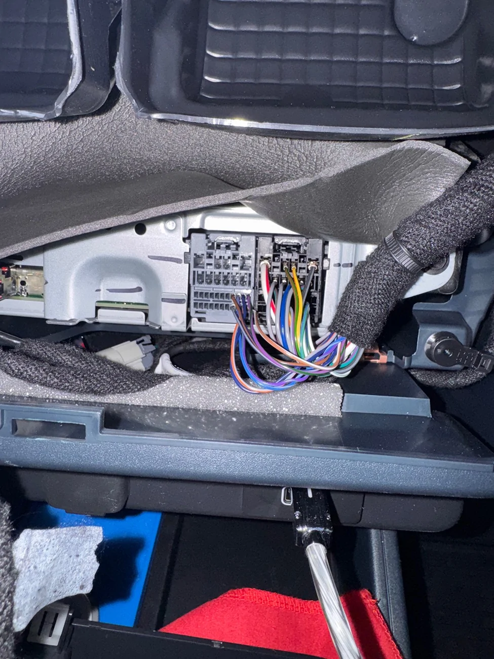 Ford Maverick Speaker wire colors to tap into for the 2025? IMG_0362