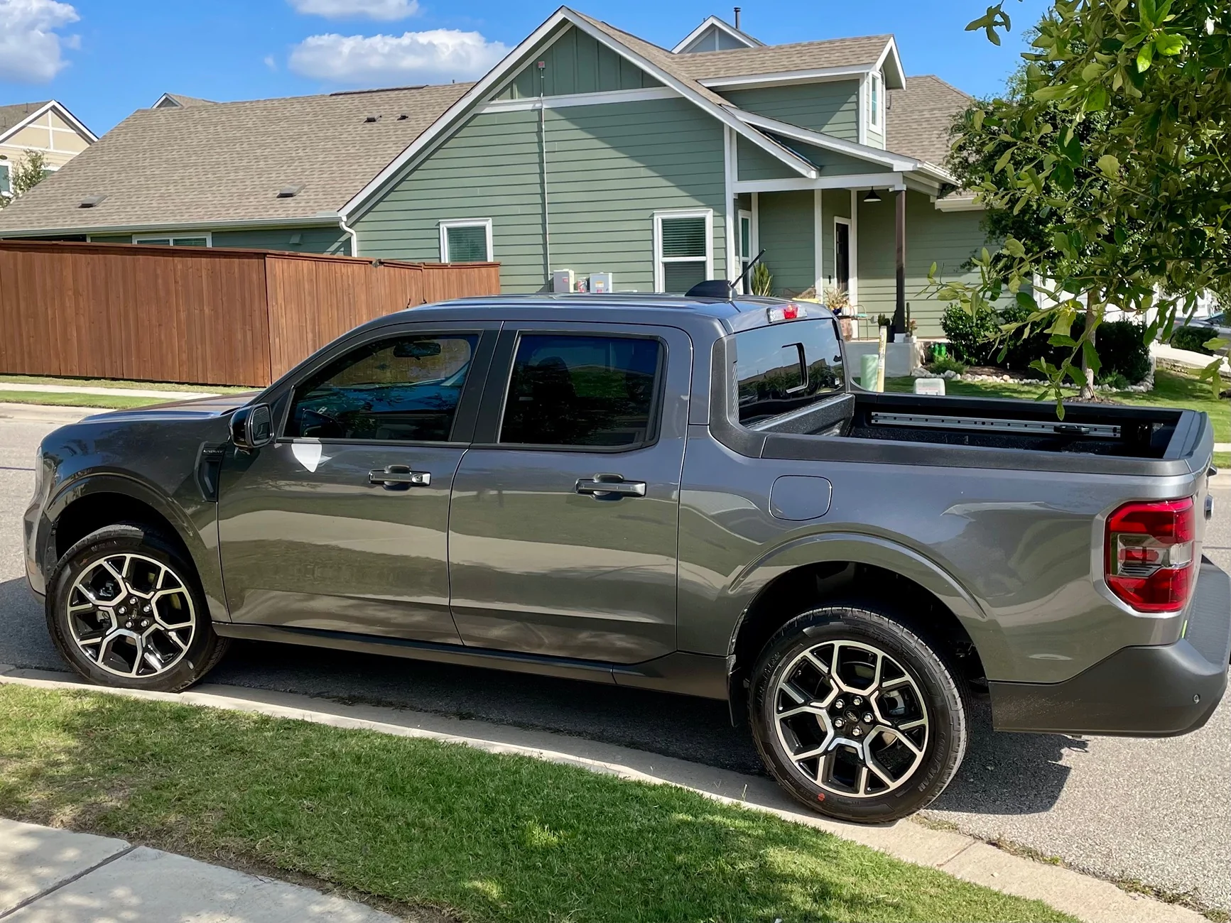 Ford Maverick Lariat or well spec'd XLT? FullSizeRender