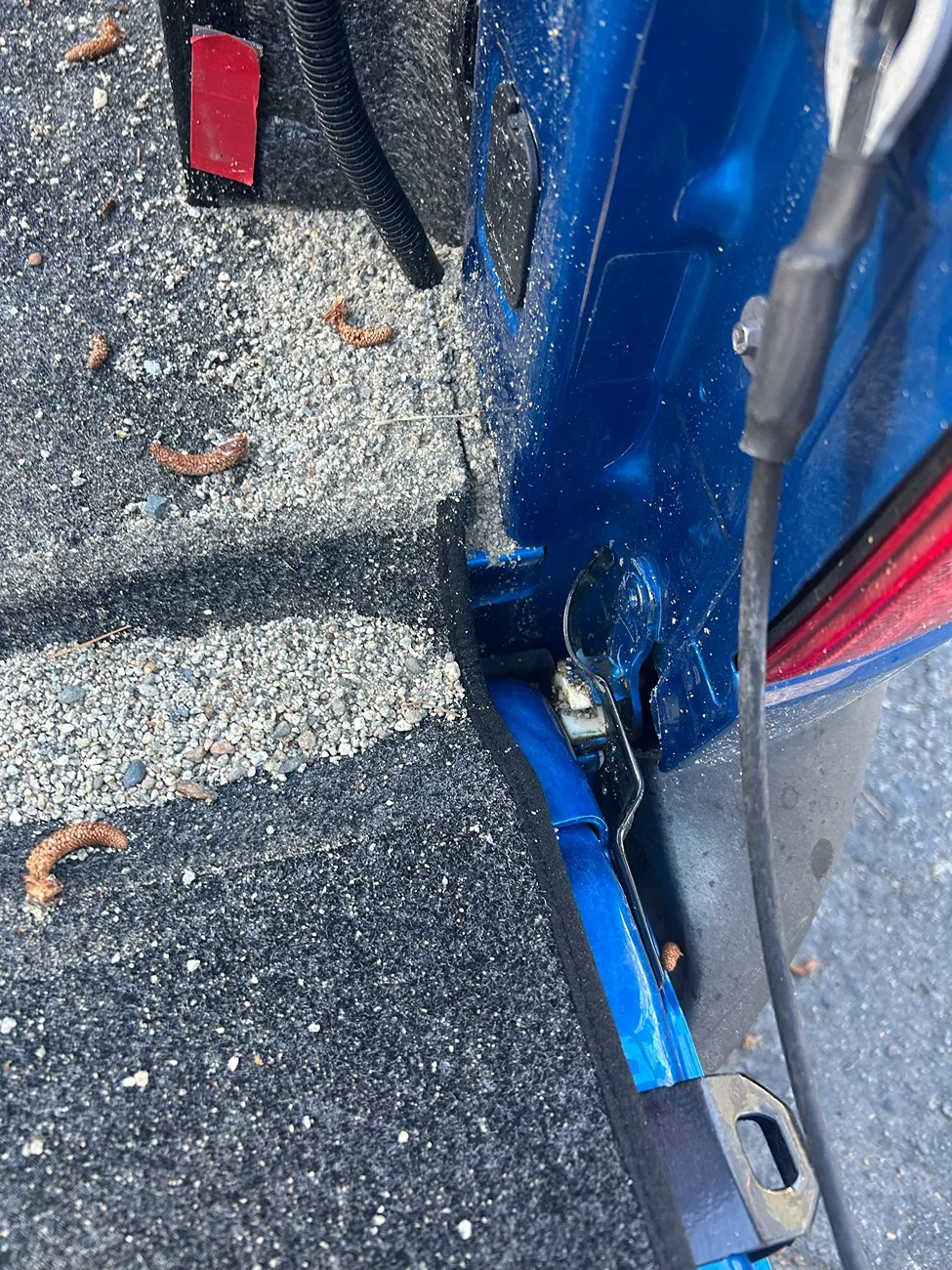 Ford Maverick 2025 XL Maverick Tailgate Issue - broken/misaligned latch - help!? IMG_8743