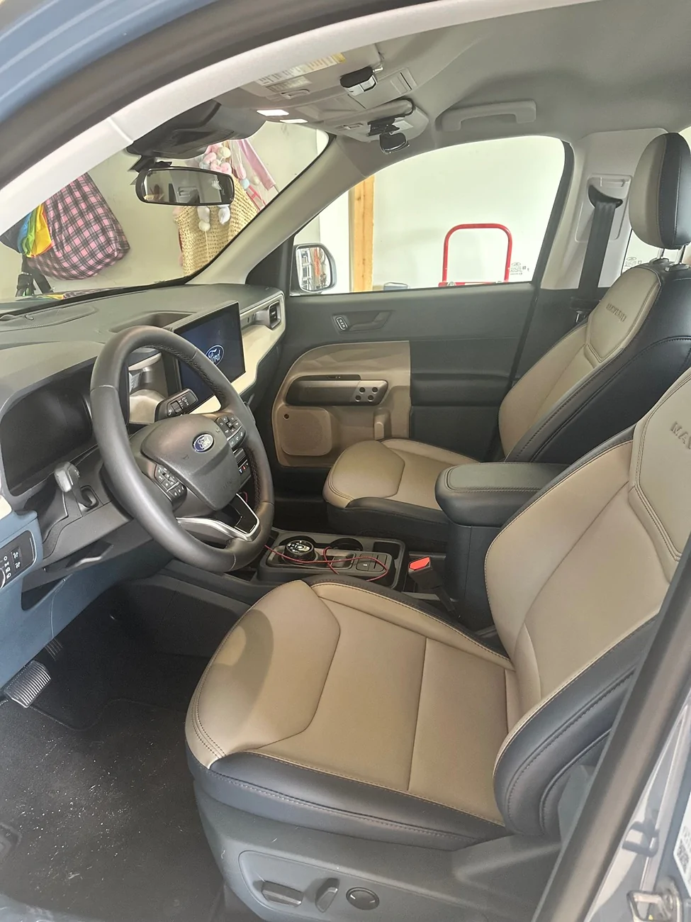 Ford Maverick 2026 Lariat AWD Hybrid - Azure Grey 80366157327__CD0B70FC-B5DB-44F4-B4C1-637CEB2DE8AB