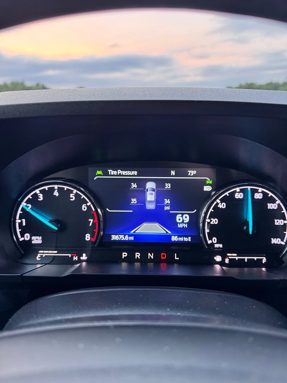 Ford Maverick Displaying tire pressure while driving 1784943683891-55