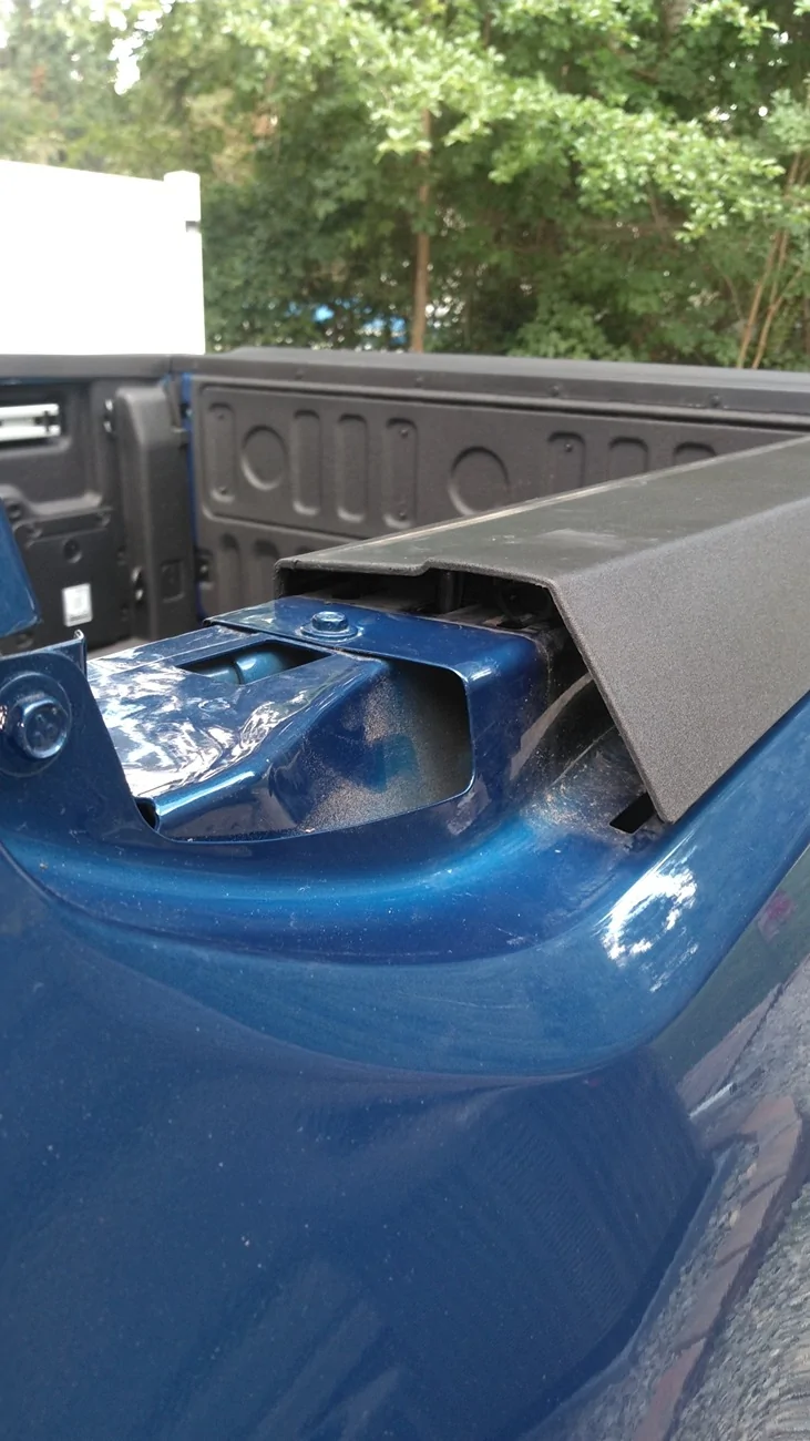 Ford Maverick What is this? - Access between bed and cab? driversid