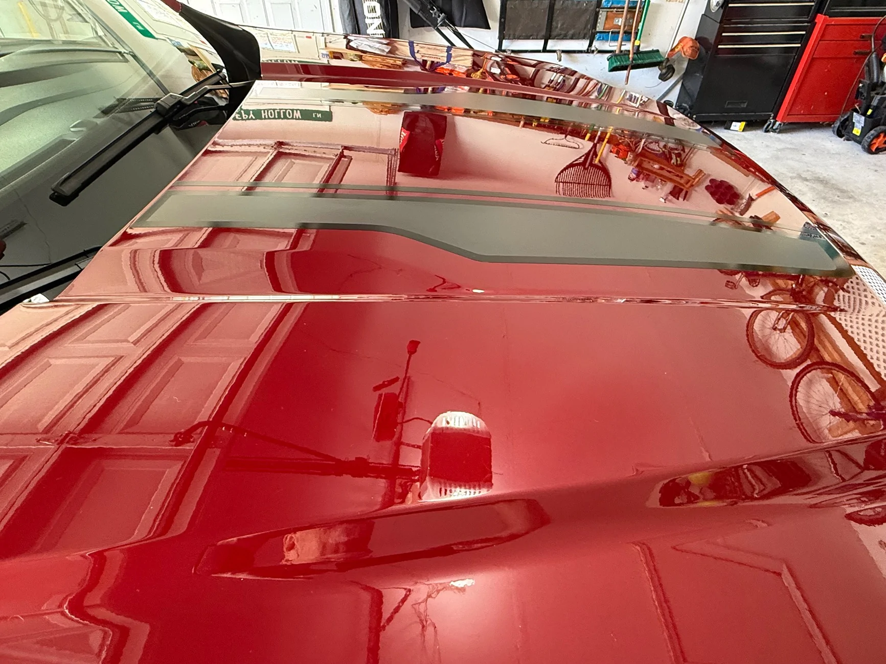 Ford Maverick 2026 vs 2025 and XLT vs Lariat Black Appearance Package Hood Decals? IMG_0446