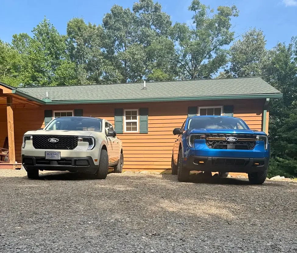 Ford Maverick Side by side height comparison: Lariat vs. Tremor 252187-6d9ad5a0418a1262a537fdf417e67a88