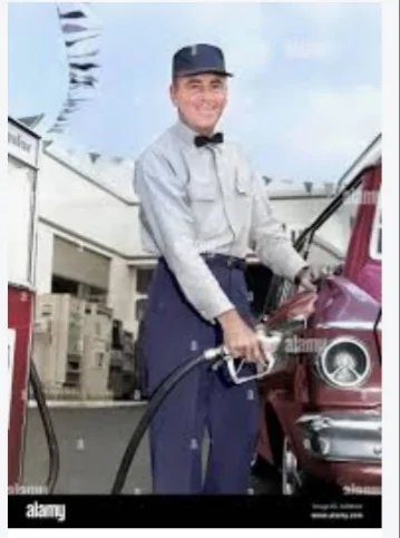 Ford Maverick Never keep pumping gas after the nozzle clicks!!⛽ 20260803_063400