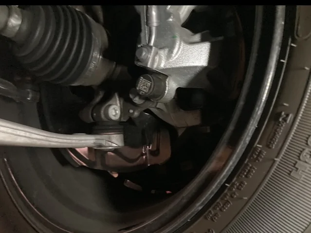 Ford Maverick Do dual piston calipers made a difference? IMG_0603