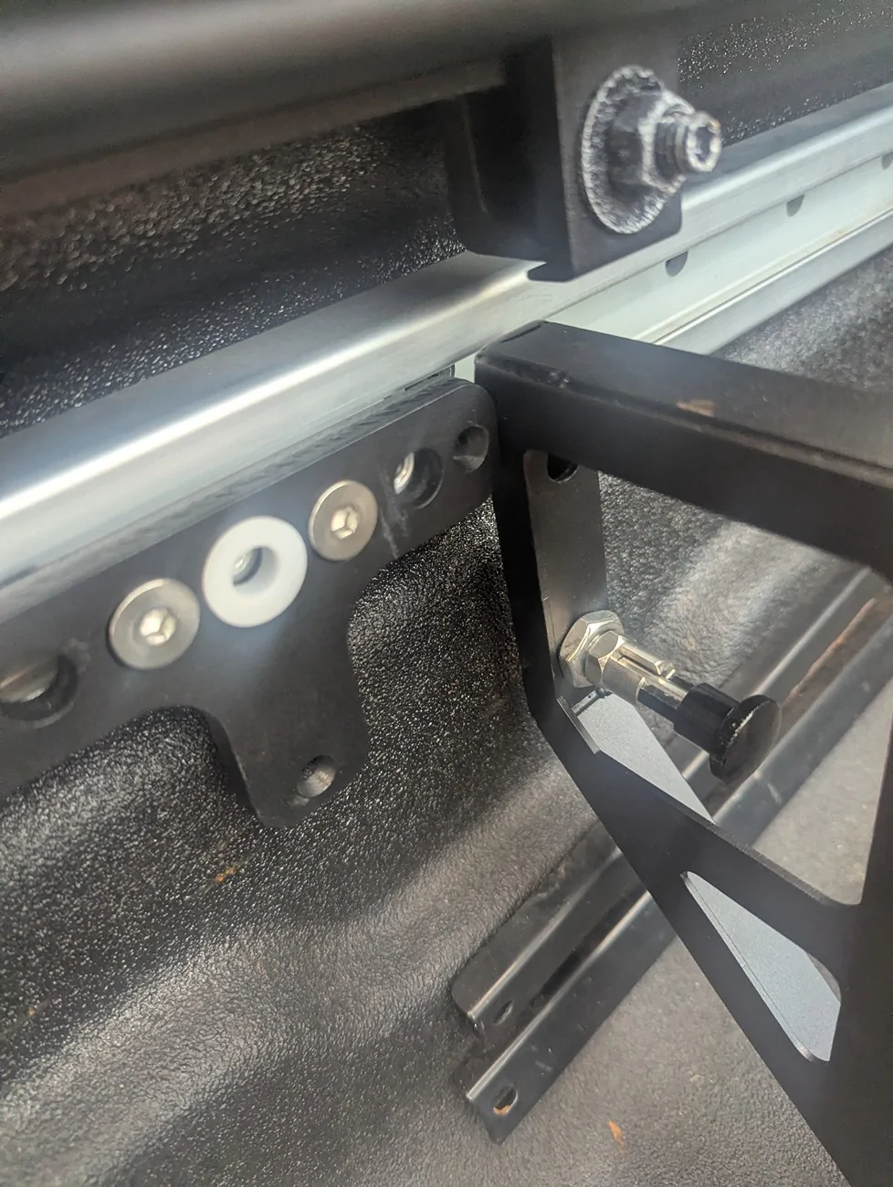 Ford Maverick Problem with Mabett bed divider PXL_20260831_223627540