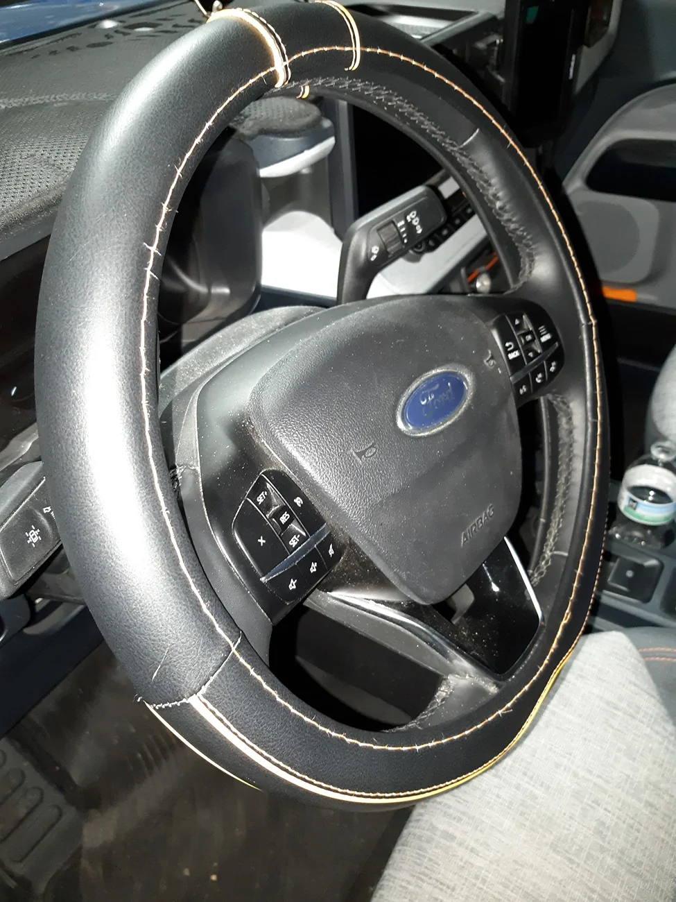 Ford Maverick Heated steering wheel cover 20260926_073434