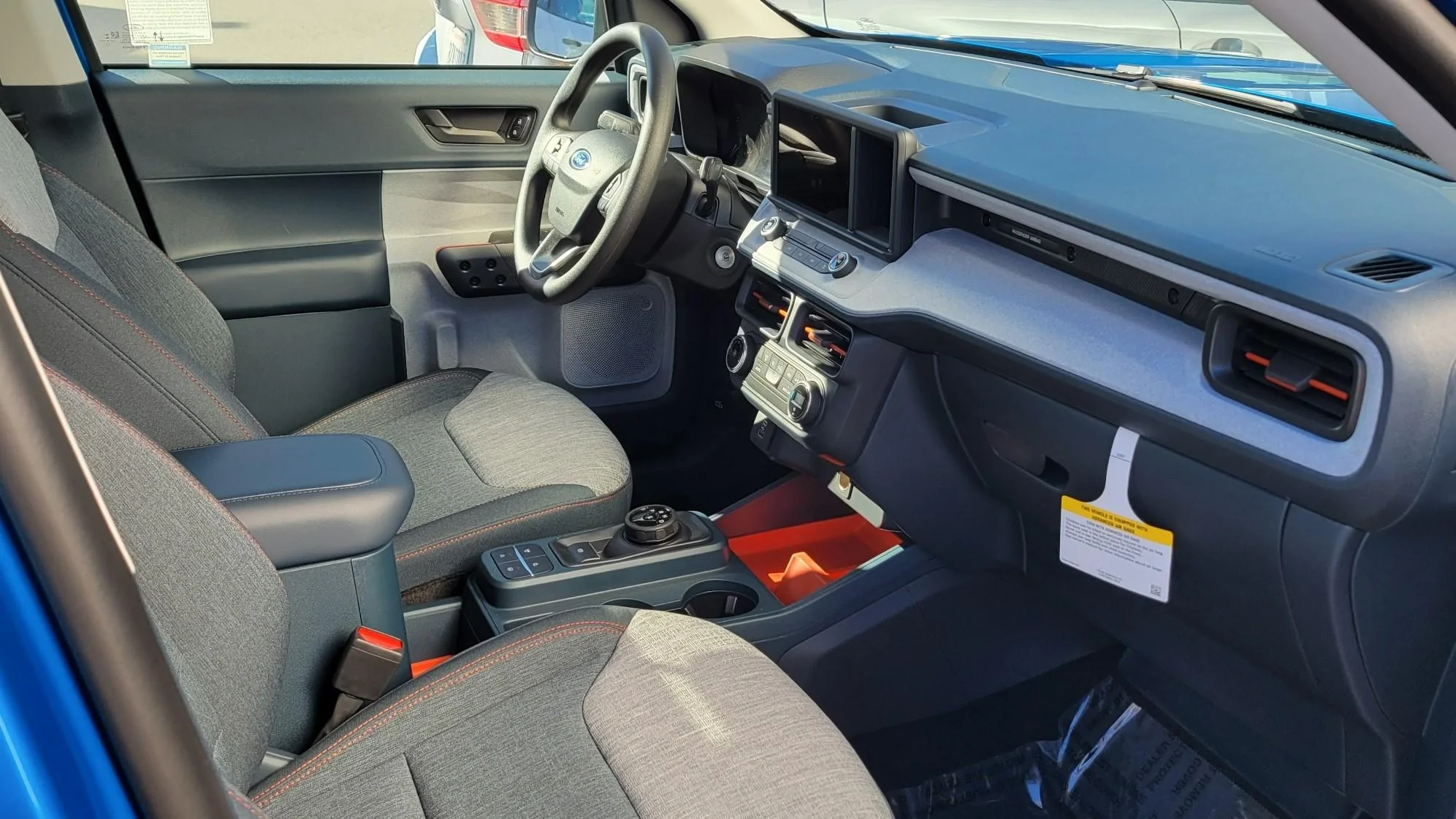 Ford Maverick XL with all the trimmings! Mav XLT interior (1)