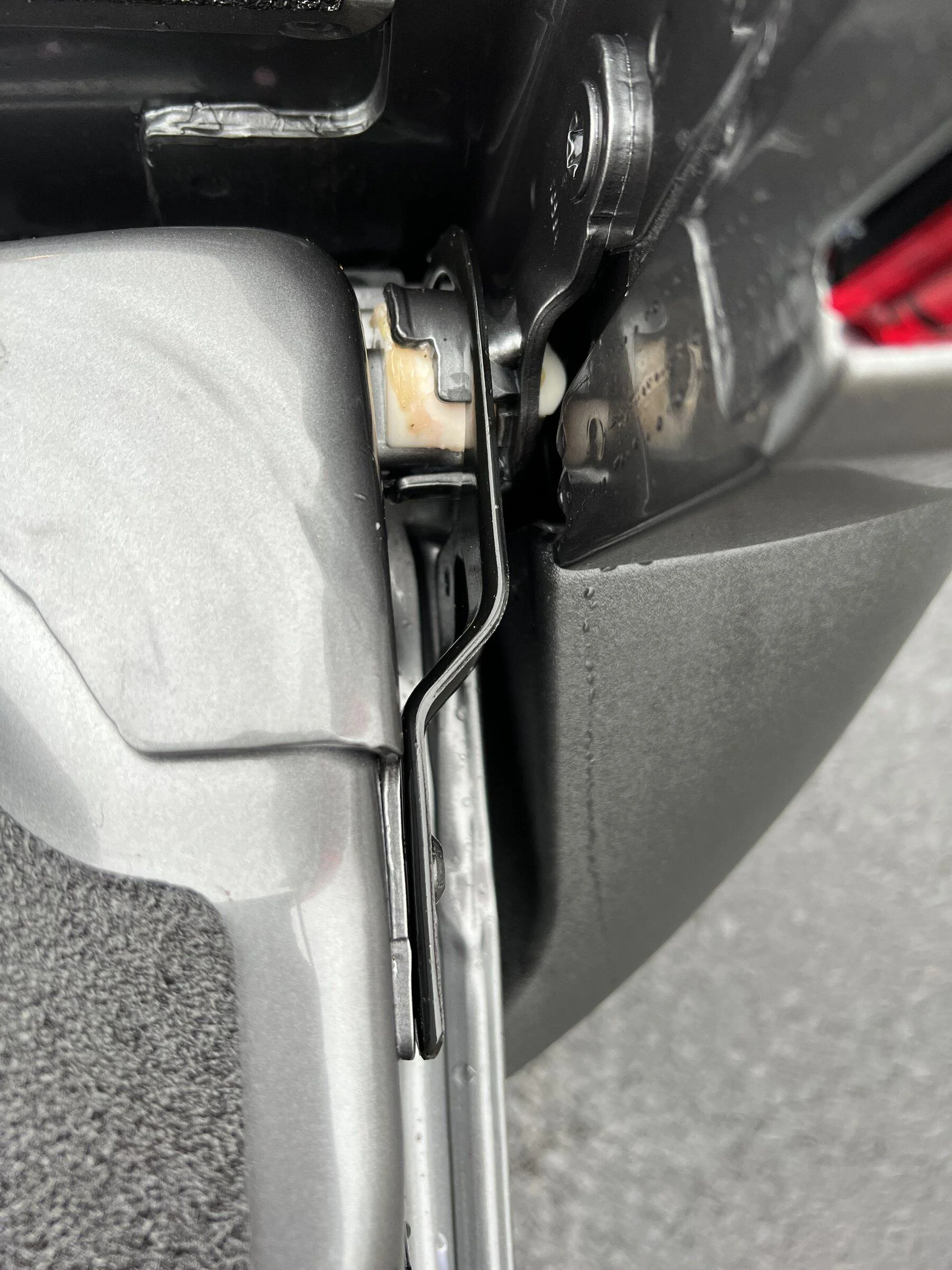Ford Maverick McGuard/Ford Tailgate Lock unnecessary because of factory safety plate 5334916F-4677-4BAF-944B-85F359B26769