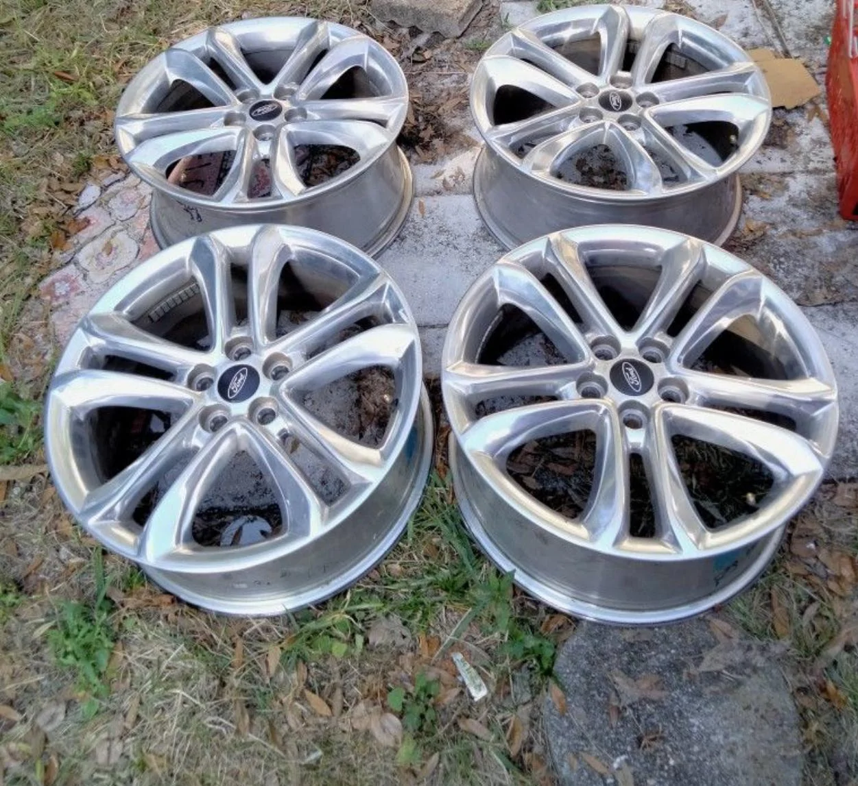 Ford Maverick Bronco Sport factory wheels / rims installed on 2022 Maverick 4D91E0F2-2416-4843-BC58-45E49DF2D4A8