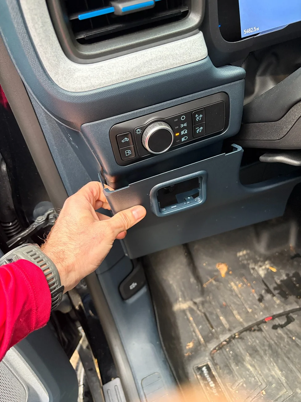 Ford Maverick Aux Switch / Fog Light Switch and custom dashboard panel DIY 1792399460846-xq