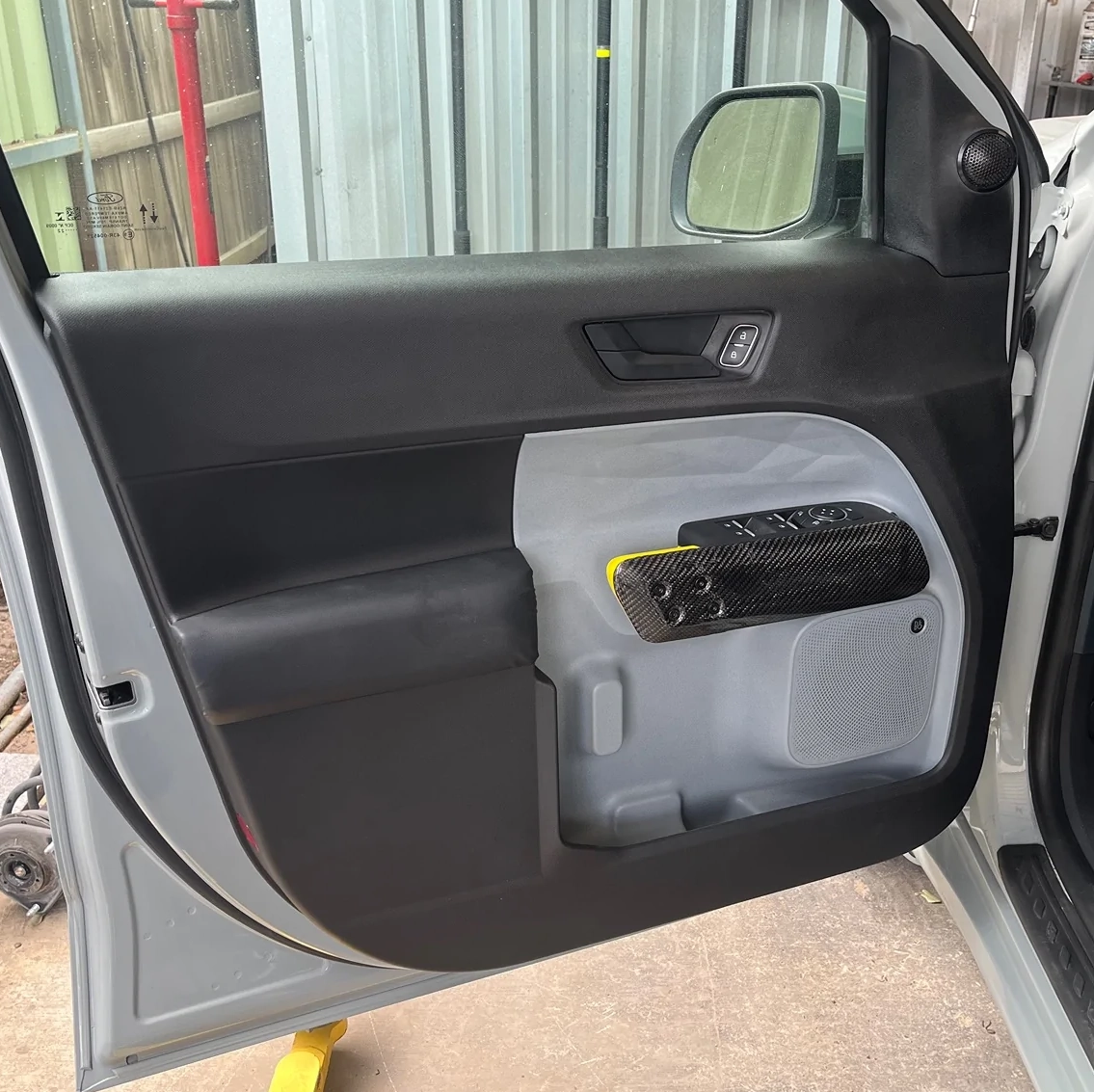 Ford Maverick Custom Door Panels (Black/Carbon/Yellow) with Painted Panel, Leather, Carbon Fiber 260940-1f0d5618ae59b0b3e724d18cac7919bd
