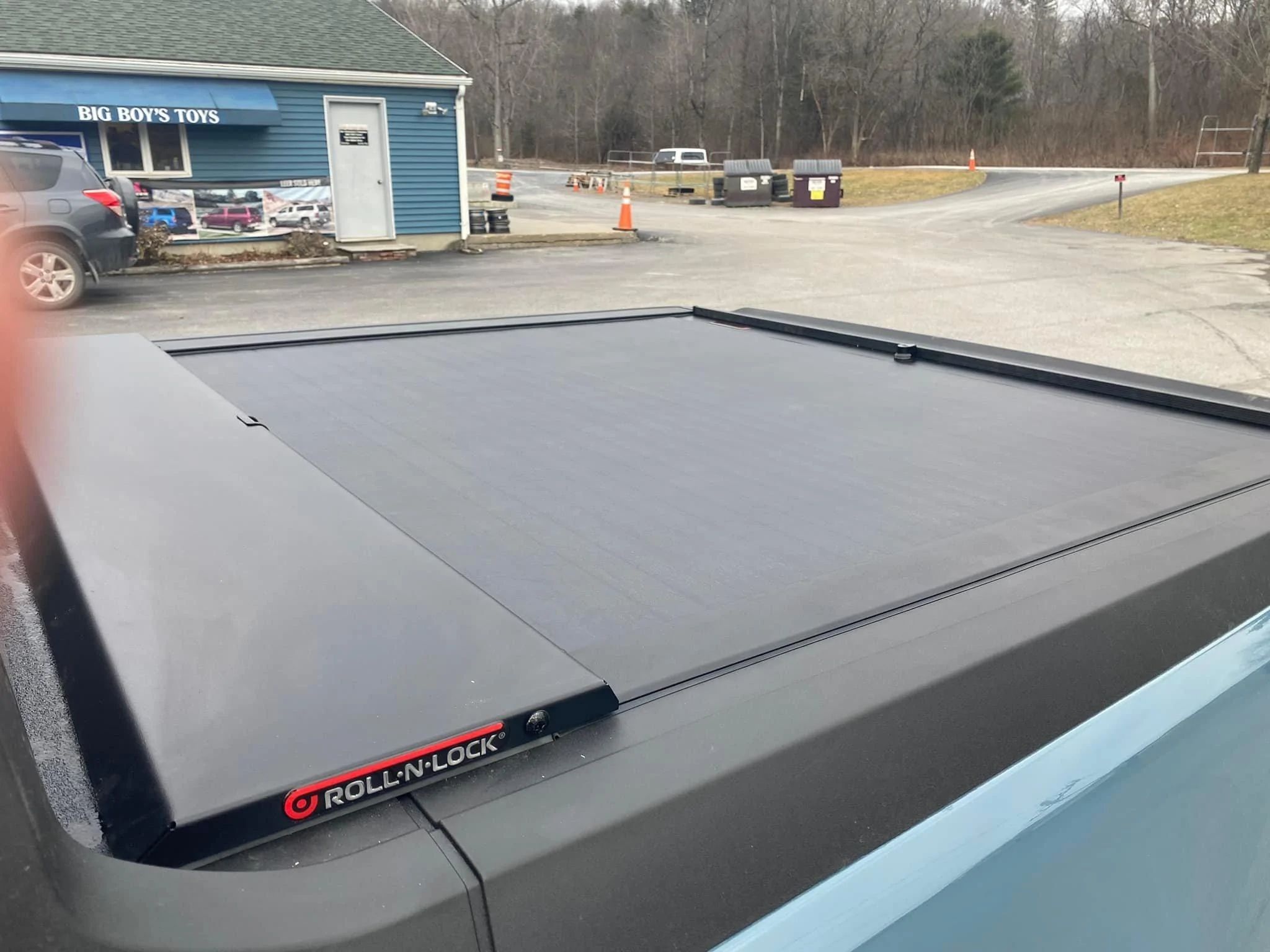 Ford Maverick Roll N Lock retractable bed cover installed 2022 Maverick Roll N Lock retractable bed cover tonneau 4