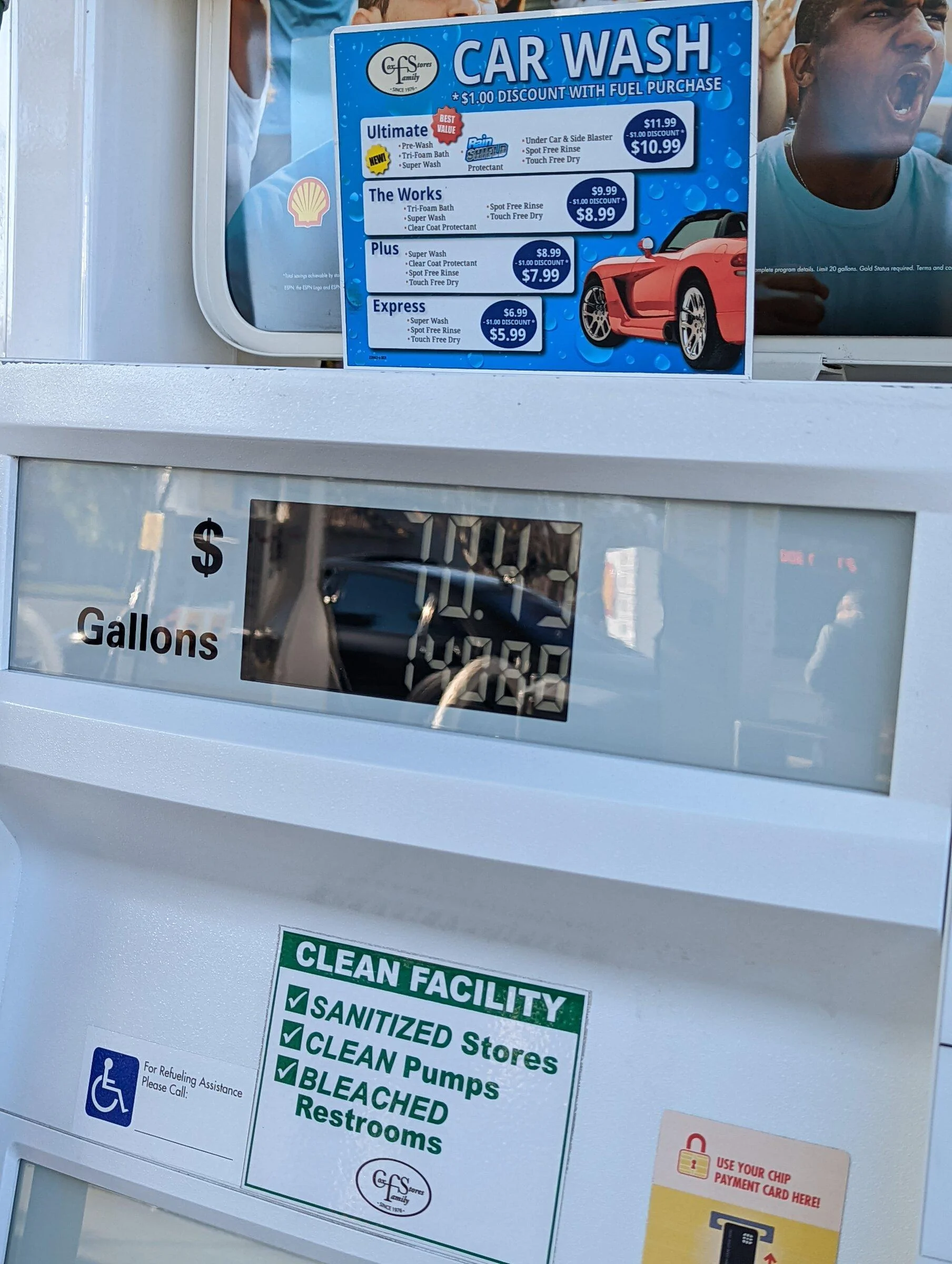 Ford Maverick First time fueling hybrid:13.74 gallon at the pump w/ 20 miles to empty PXL_20220109_221928644