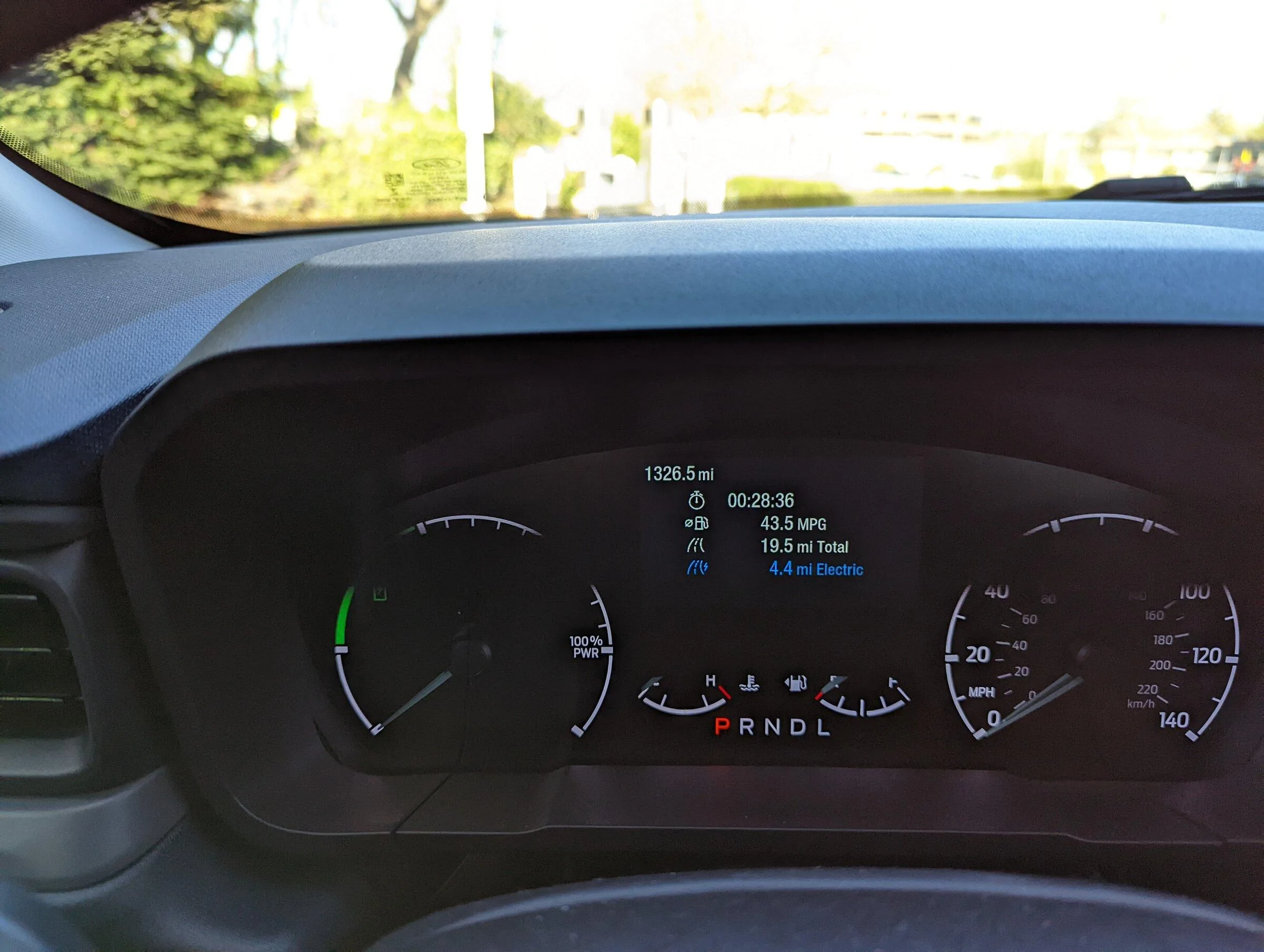 Ford Maverick First time fueling hybrid:13.74 gallon at the pump w/ 20 miles to empty PXL_20220109_221632190