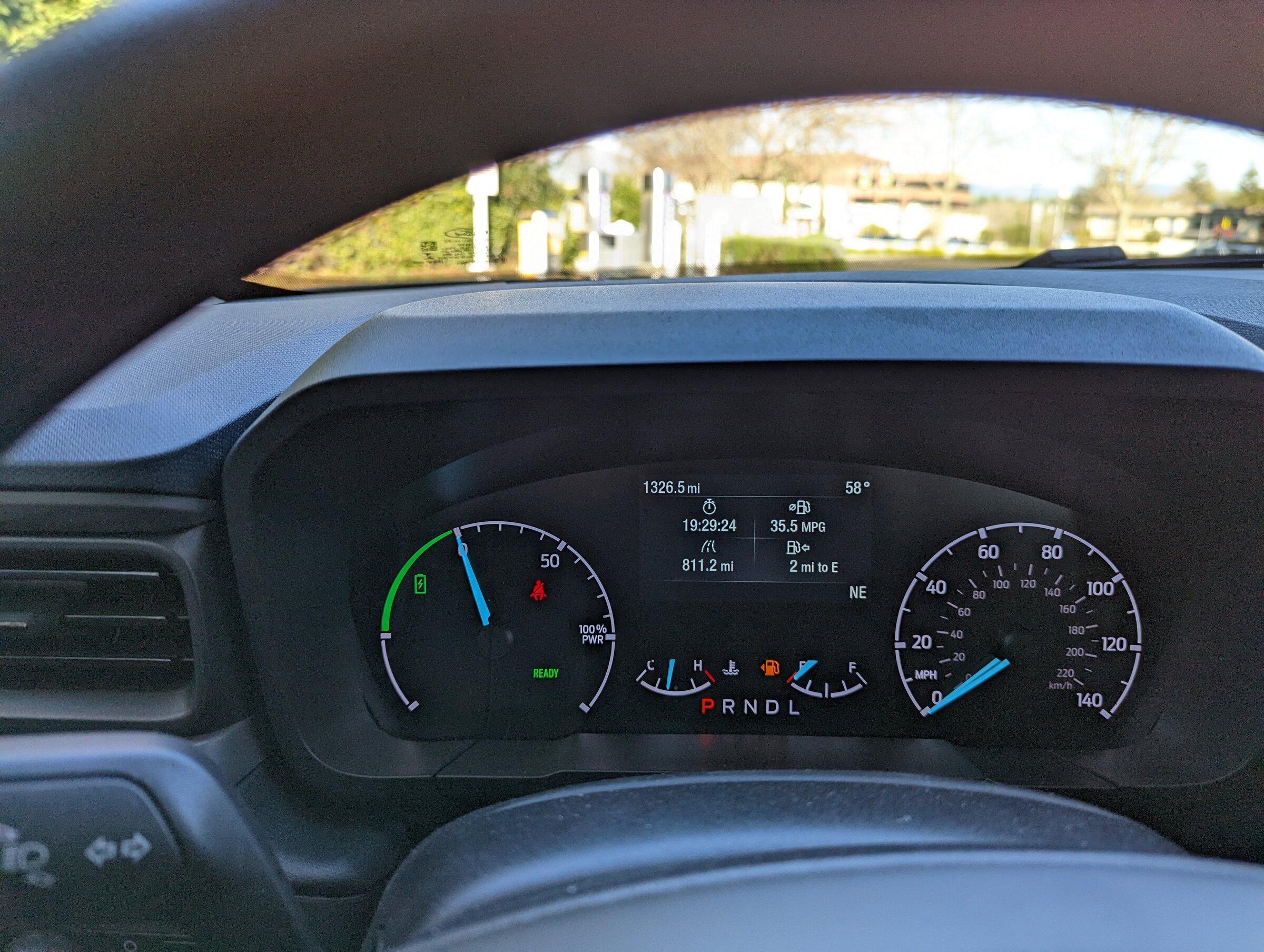 Ford Maverick First time fueling hybrid:13.74 gallon at the pump w/ 20 miles to empty PXL_20220109_221624974