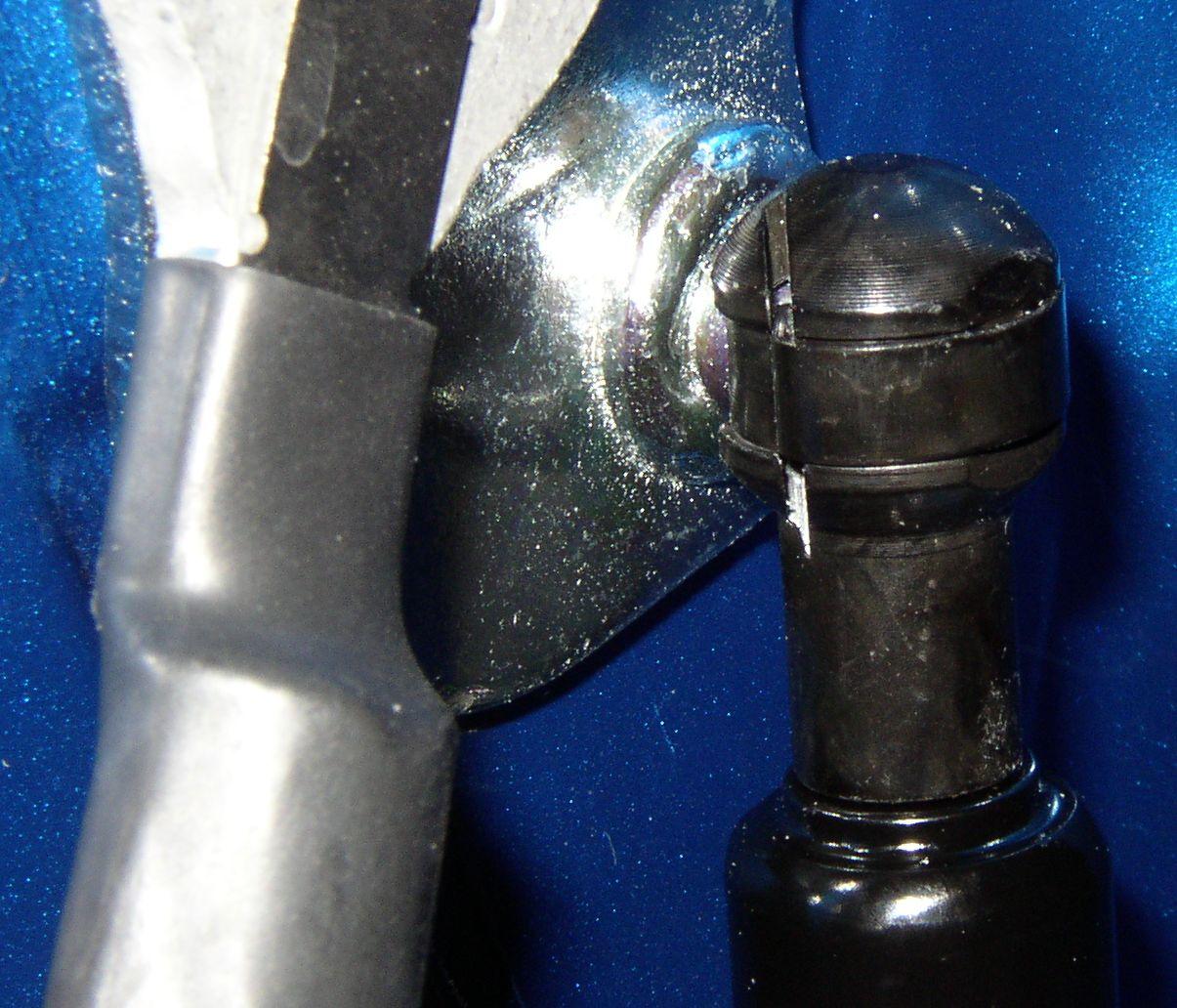 Ford Maverick DeeZee Tailgate Damper (Assist) Extra Parts left over after installing? Top.JPG