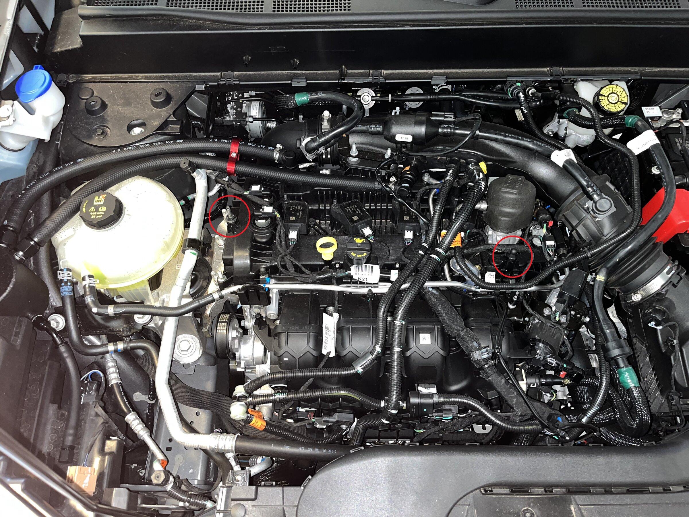 Ford Maverick Engine Cover installed in 2.0L Ecoboost Maverick engine bay (From Escape) 8