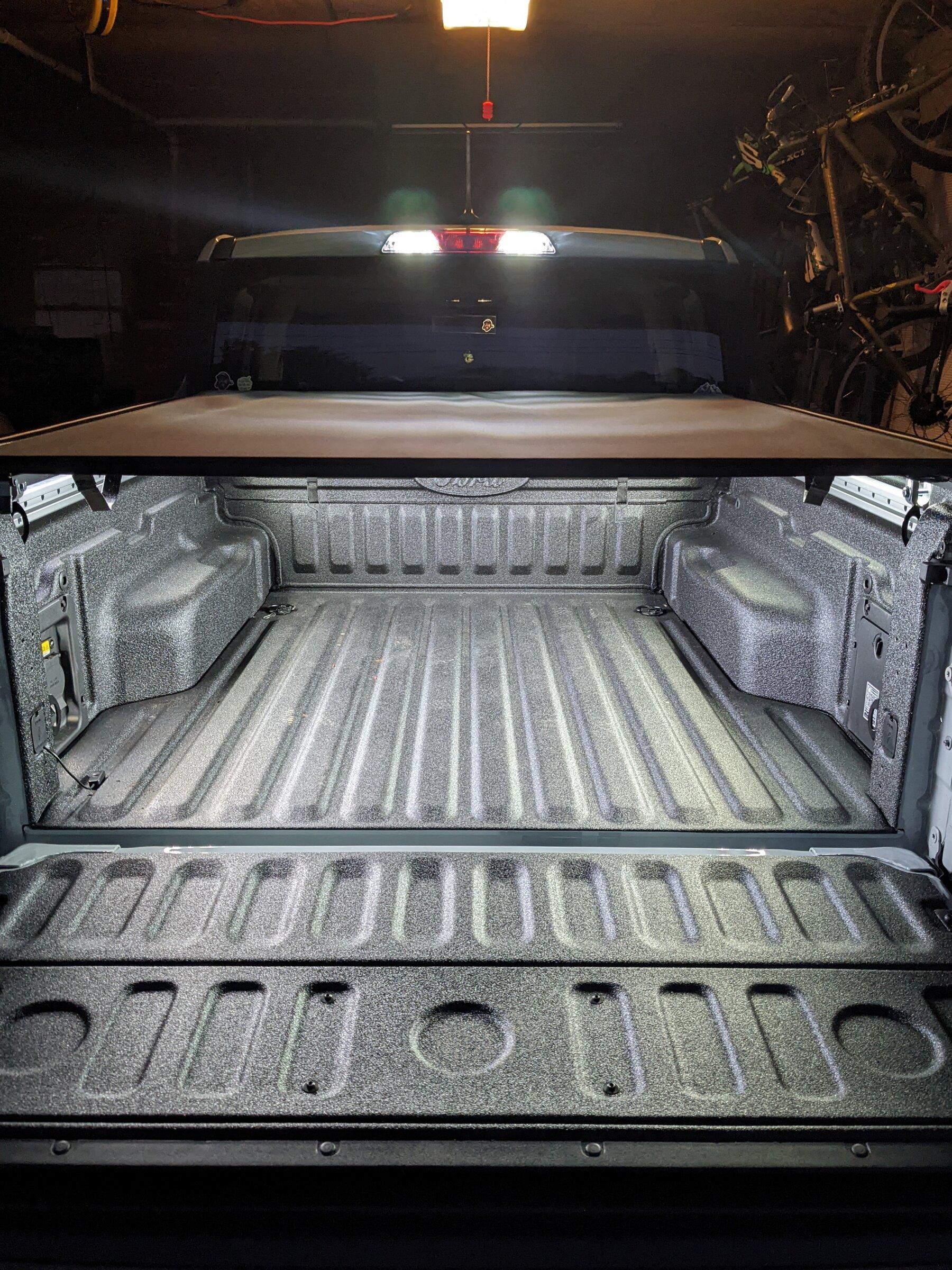 Ford Maverick New Bed LED strip lighting. Cheap and easy mod! PXL_20220103_222022235