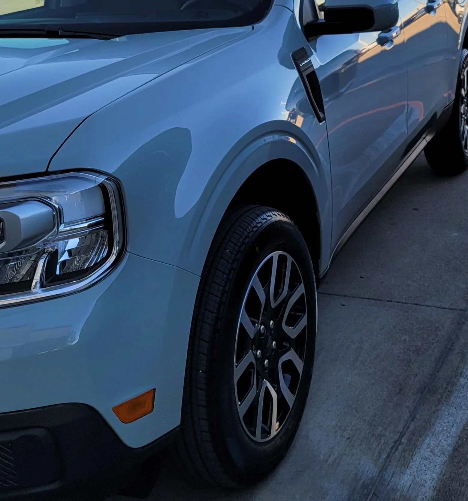 Ford Maverick Anyone have an real life pic of 18" Bright Aluminum (stock) Lariat wheels? 20220103_160146